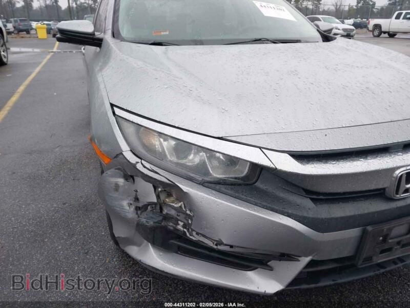 2018 Honda CIVIC (VIN 2HGFC2F76JH609741) — фото 6 из 16