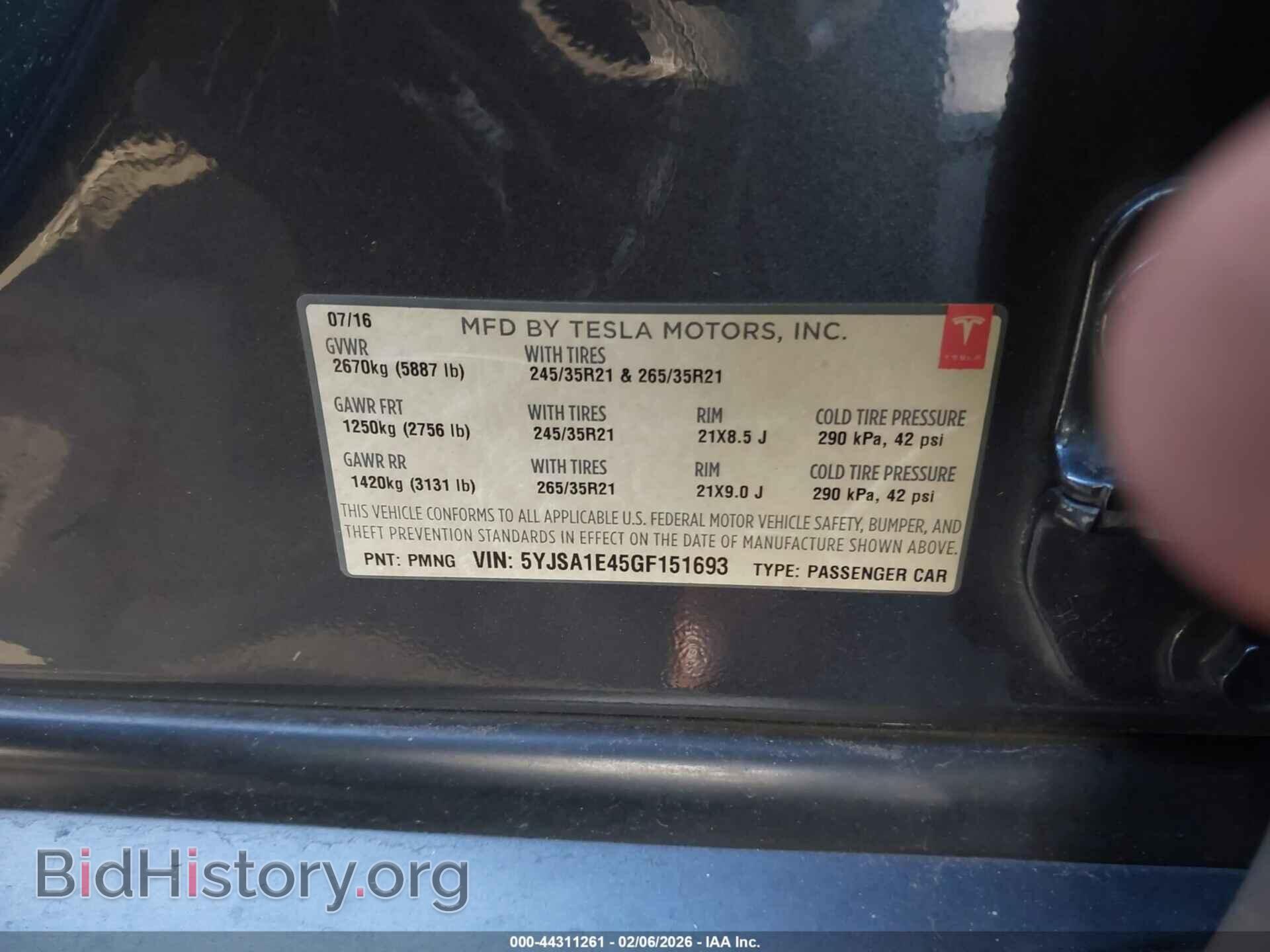 2016 TESLA MODEL S - VIN: 5YJSA1E45GF151693 - Фото 9