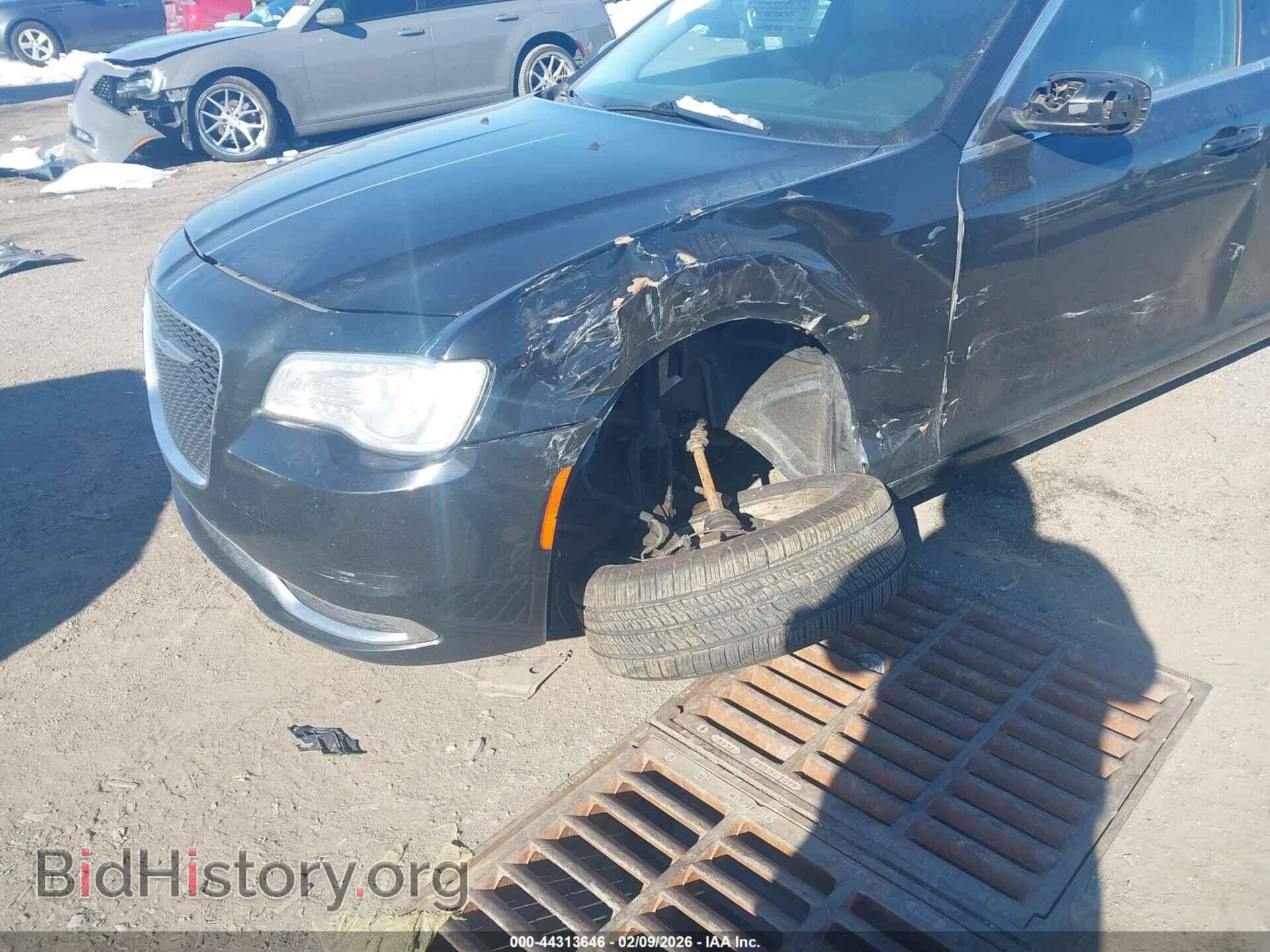 2018 CHRYSLER 300 - VIN: 2C3CCARG6JH257983 - Фото 6