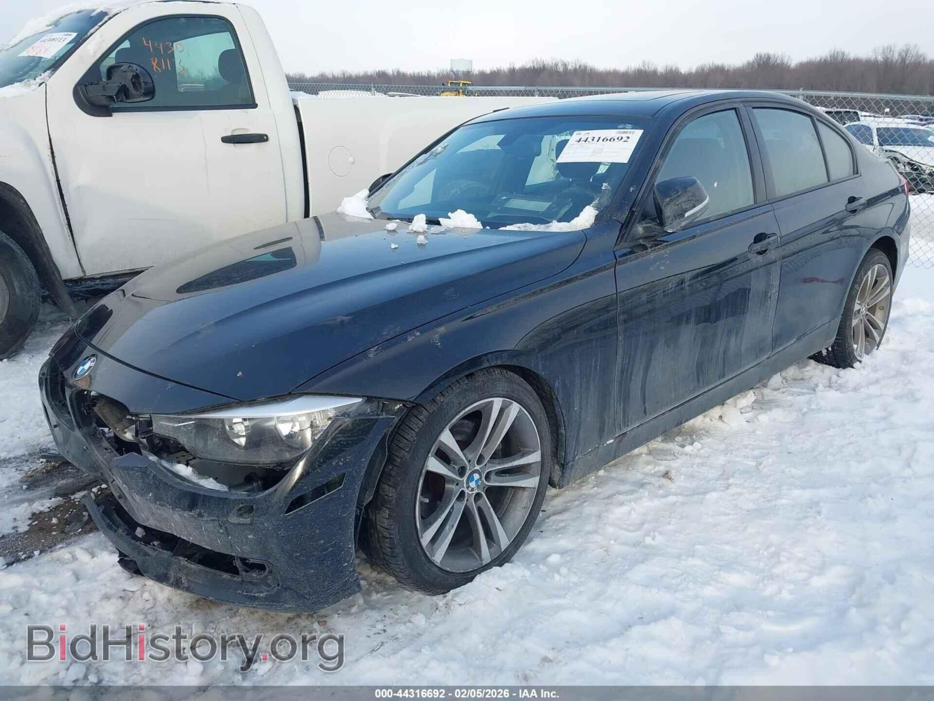 2012 BMW 328I - VIN: WBA3A5C54CF256543 - Фото 2