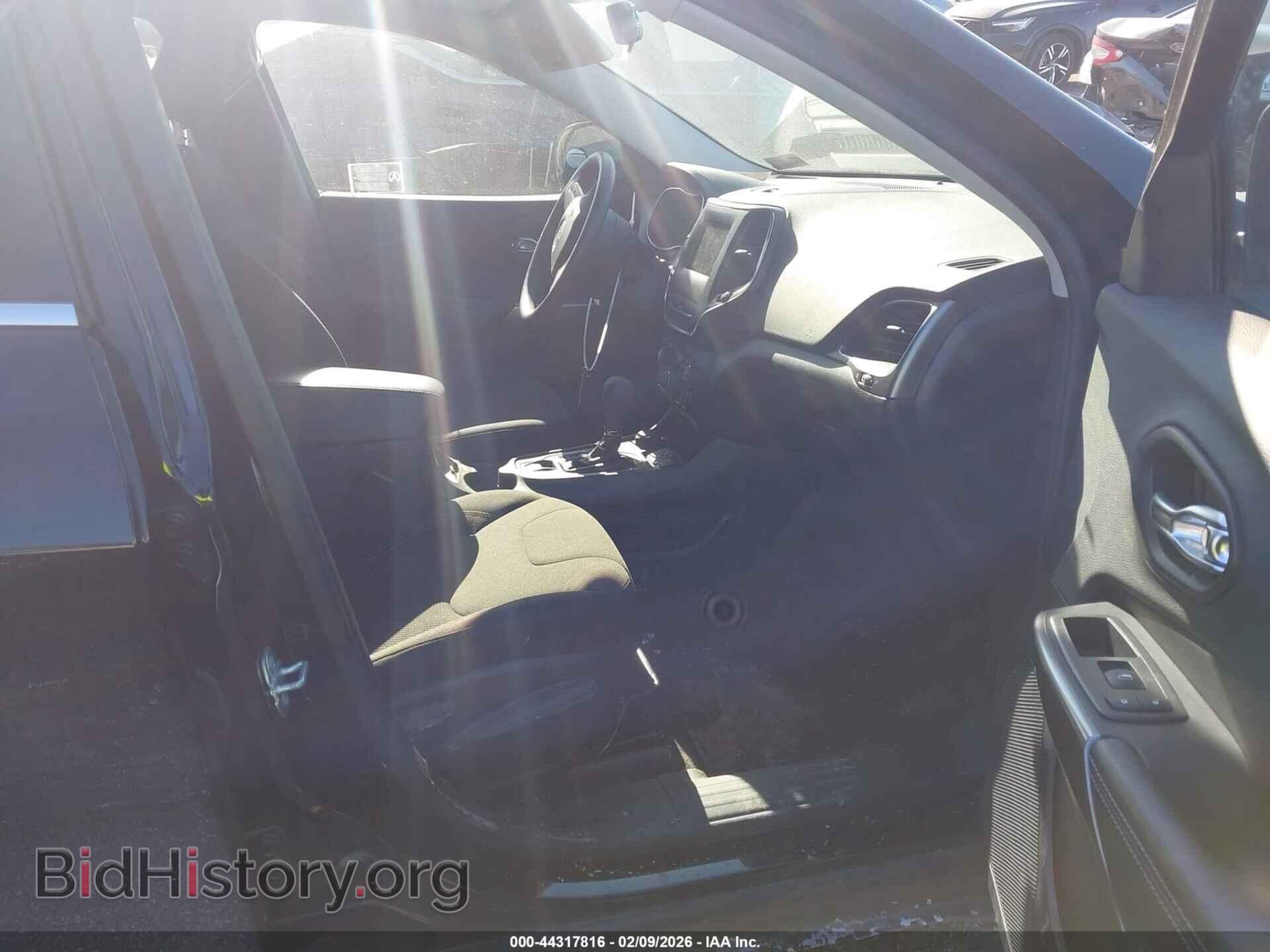 2019 JEEP CHEROKEE - VIN: 1C4PJMCB3KD372153 - Фото 5