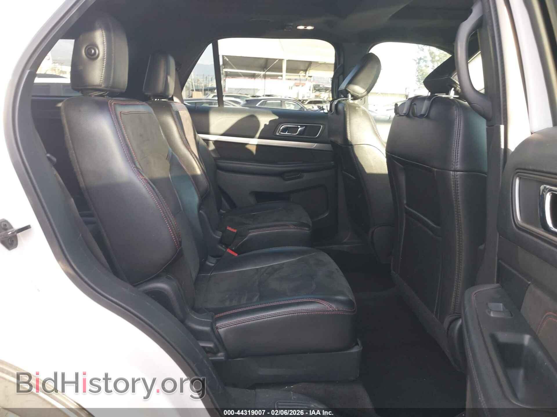 2018 FORD EXPLORER - VIN: 1FM5K7D84JGB32207 - Photo 8