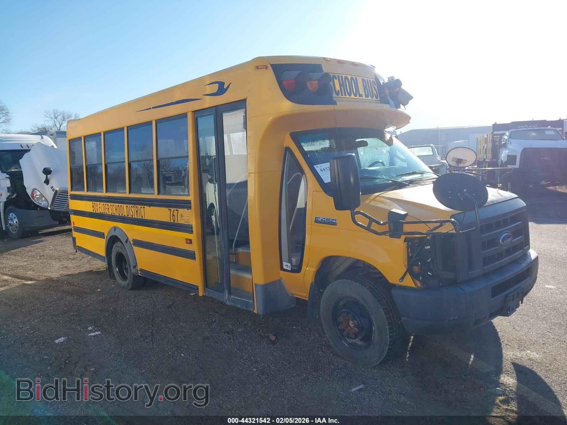 Photo 1FDFE4FS5DDA95273 - FORD E-450 CUTAWAY 2013