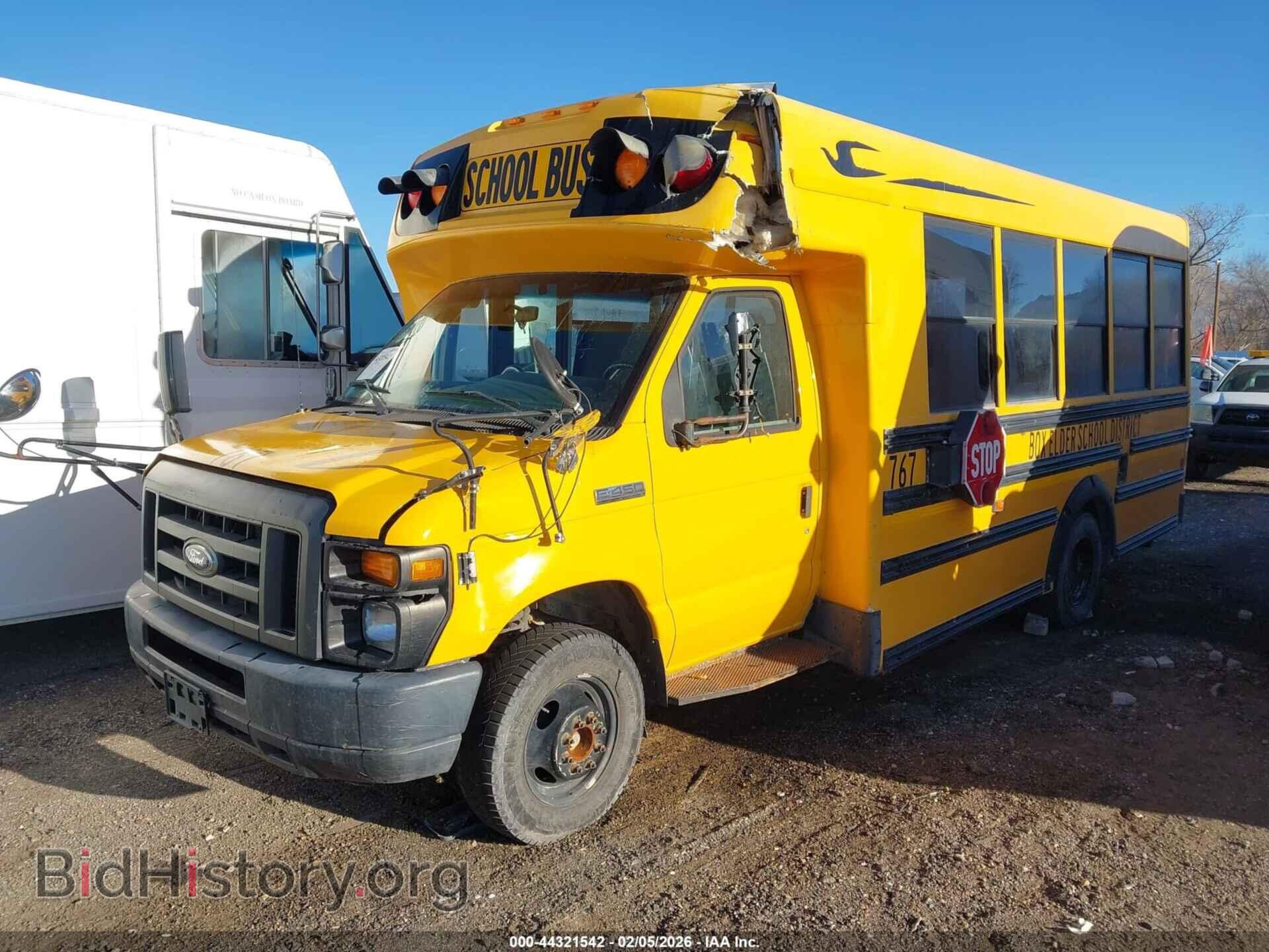 2013 FORD E-450 CUTAWAY - VIN: 1FDFE4FS5DDA95273 - Photo 2
