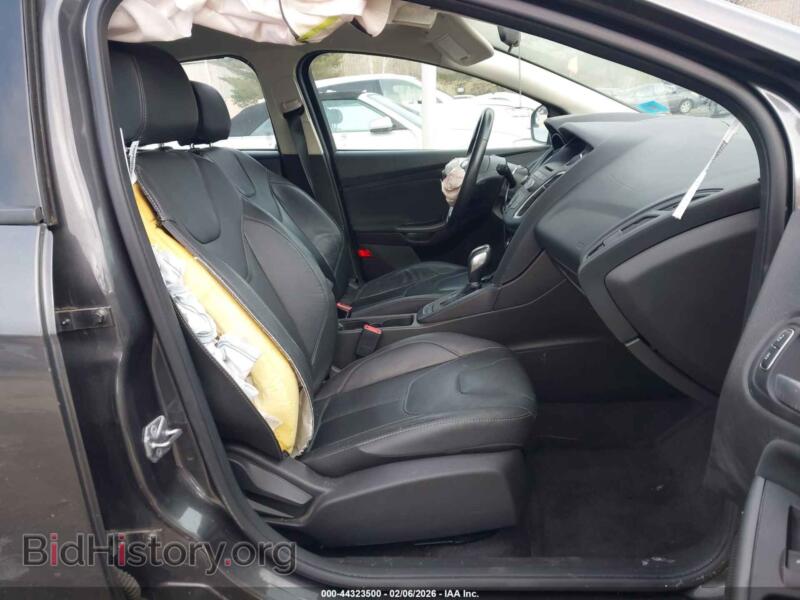 2016 Ford FOCUS (VIN 1FADP3K20GL311990) — фото 5 из 16