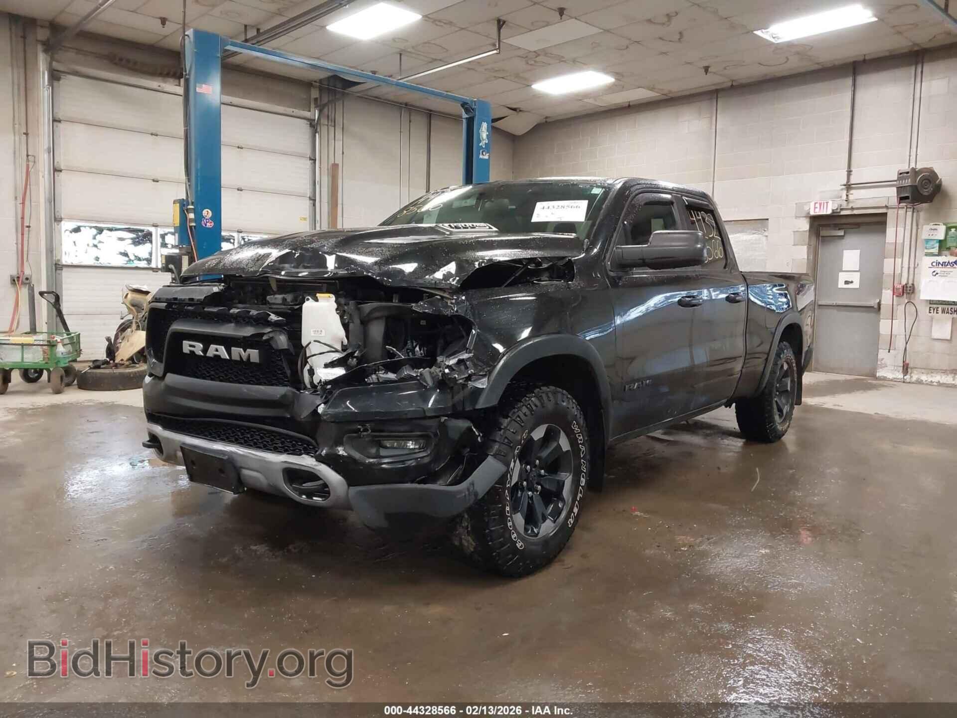 2019 RAM 1500 - VIN: 1C6SRFET7KN827169 - Фото 2