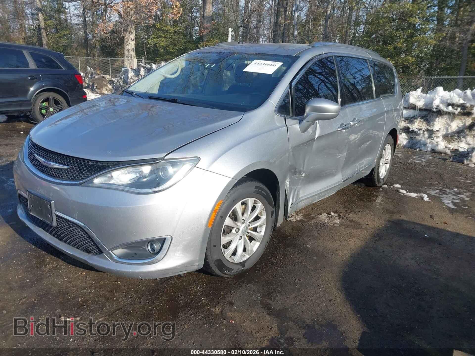 2019 CHRYSLER PACIFICA - VIN: 2C4RC1BG4KR625802 - Photo 2