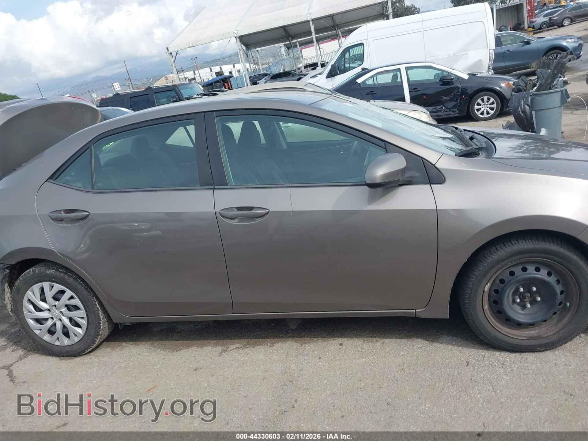 2018 TOYOTA COROLLA - VIN: 5YFBURHEXJP769145 - Фото 14