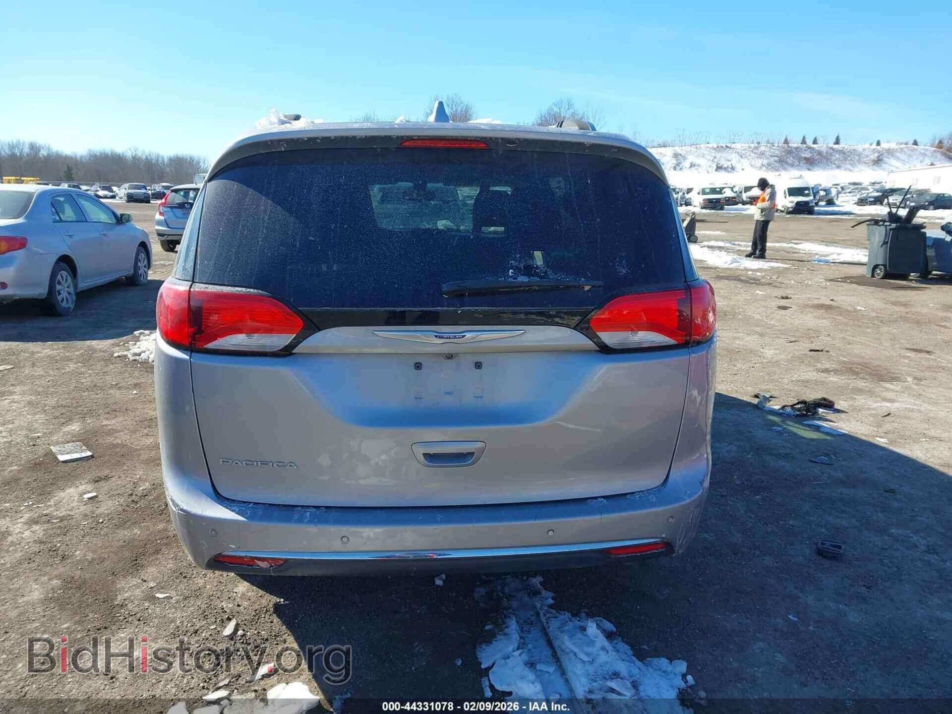 2018 CHRYSLER PACIFICA - VIN: 2C4RC1BG1JR269727 - Фото 16