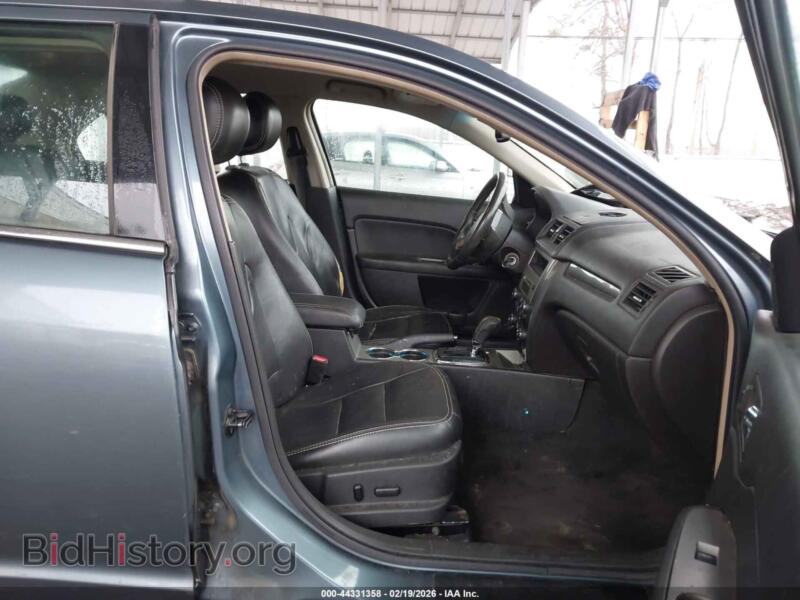 2011 Ford FUSION (VIN 3FAHP0JA2BR151579) — photo 5 of 15