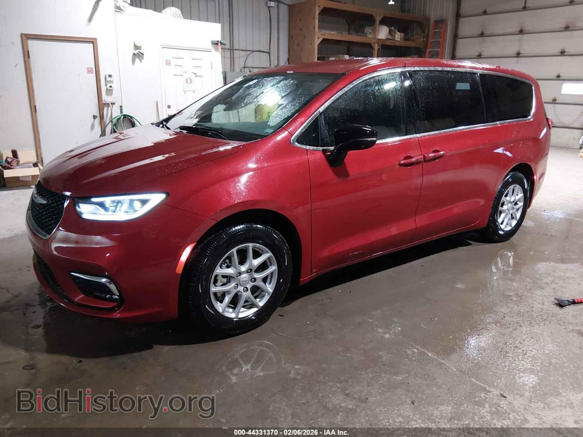 2026 CHRYSLER PACIFICA - VIN: 2C4RC1BG2TR175245 - Photo 2