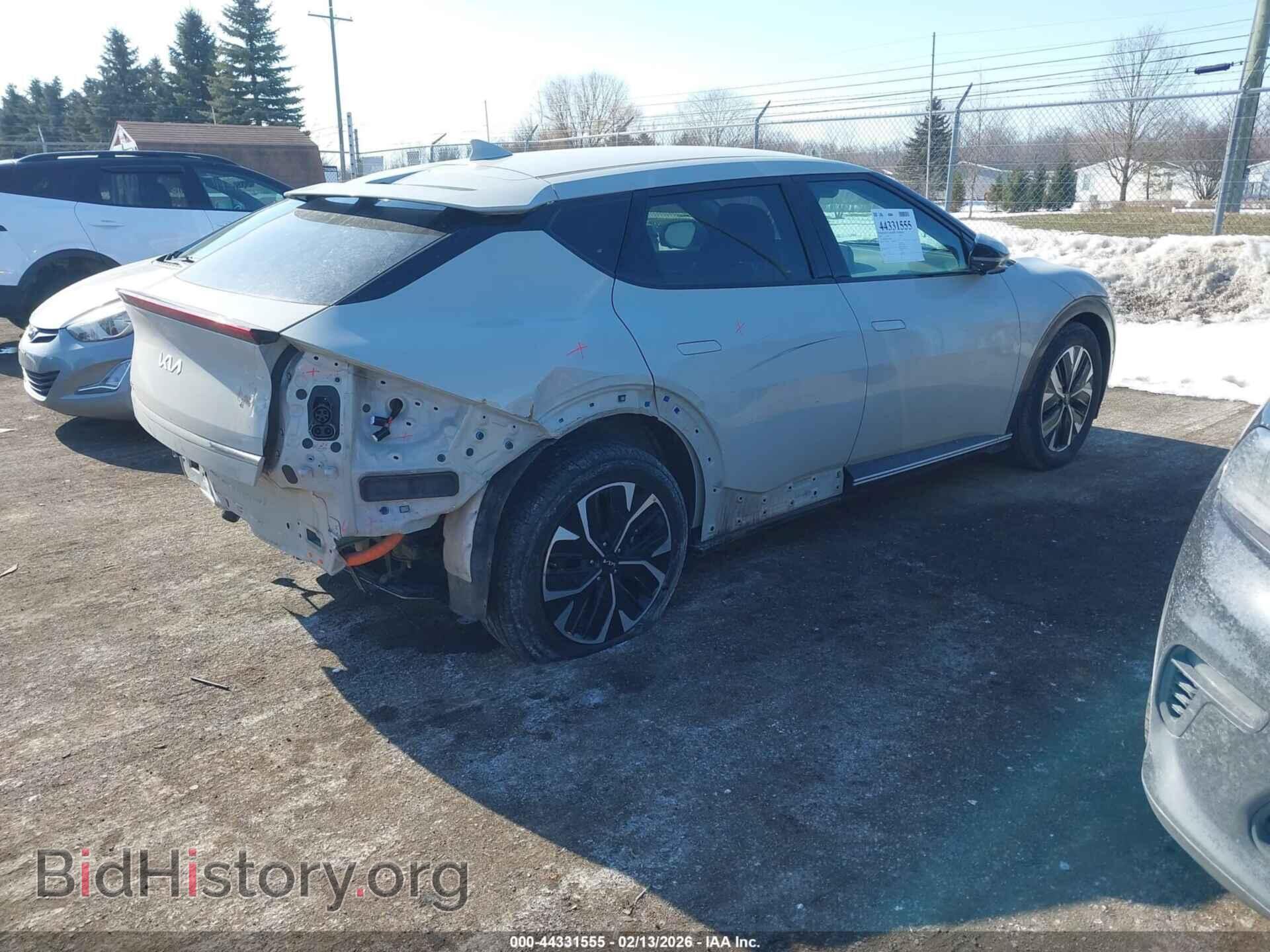 2023 KIA EV6 - VIN: KNDC3DLC2P5158564 - Photo 4