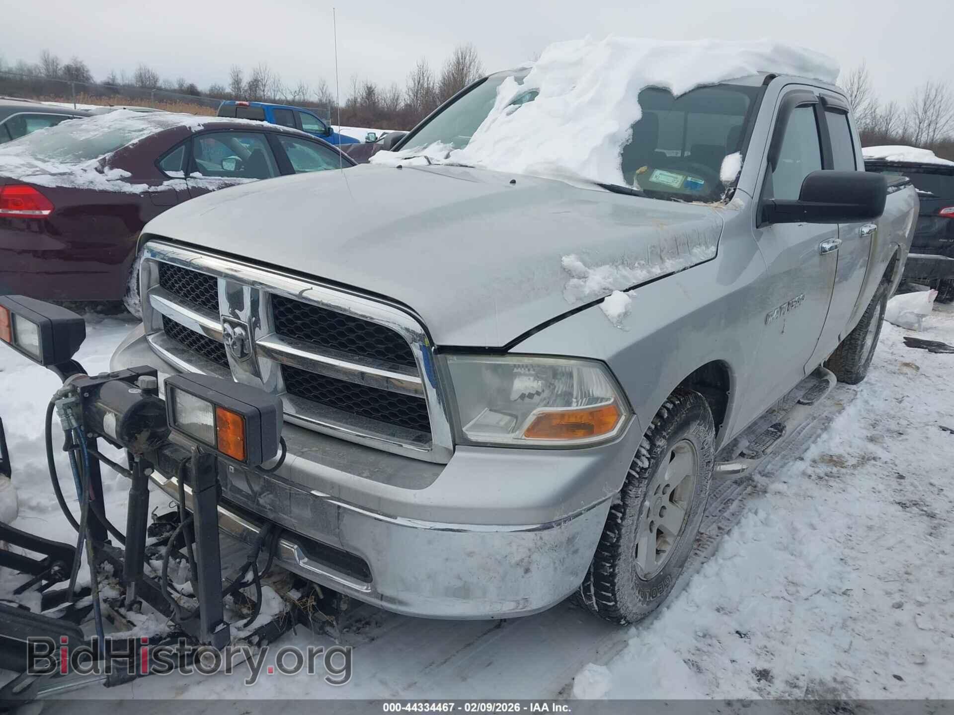 2011 DODGE RAM 1500 - VIN: 1D7RV1GPXBS505347 - Фото 2