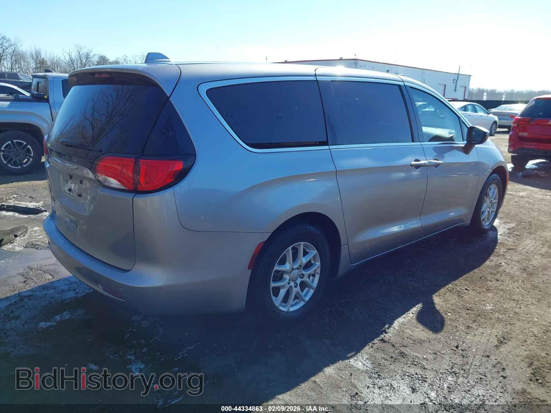 2017 CHRYSLER PACIFICA - VIN: 2C4RC1DG9HR516533 - Фото 4