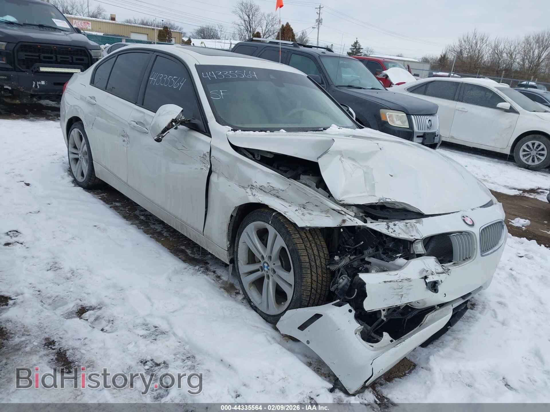 Photo WBA3A9C51DF474903 - BMW 335I 2013