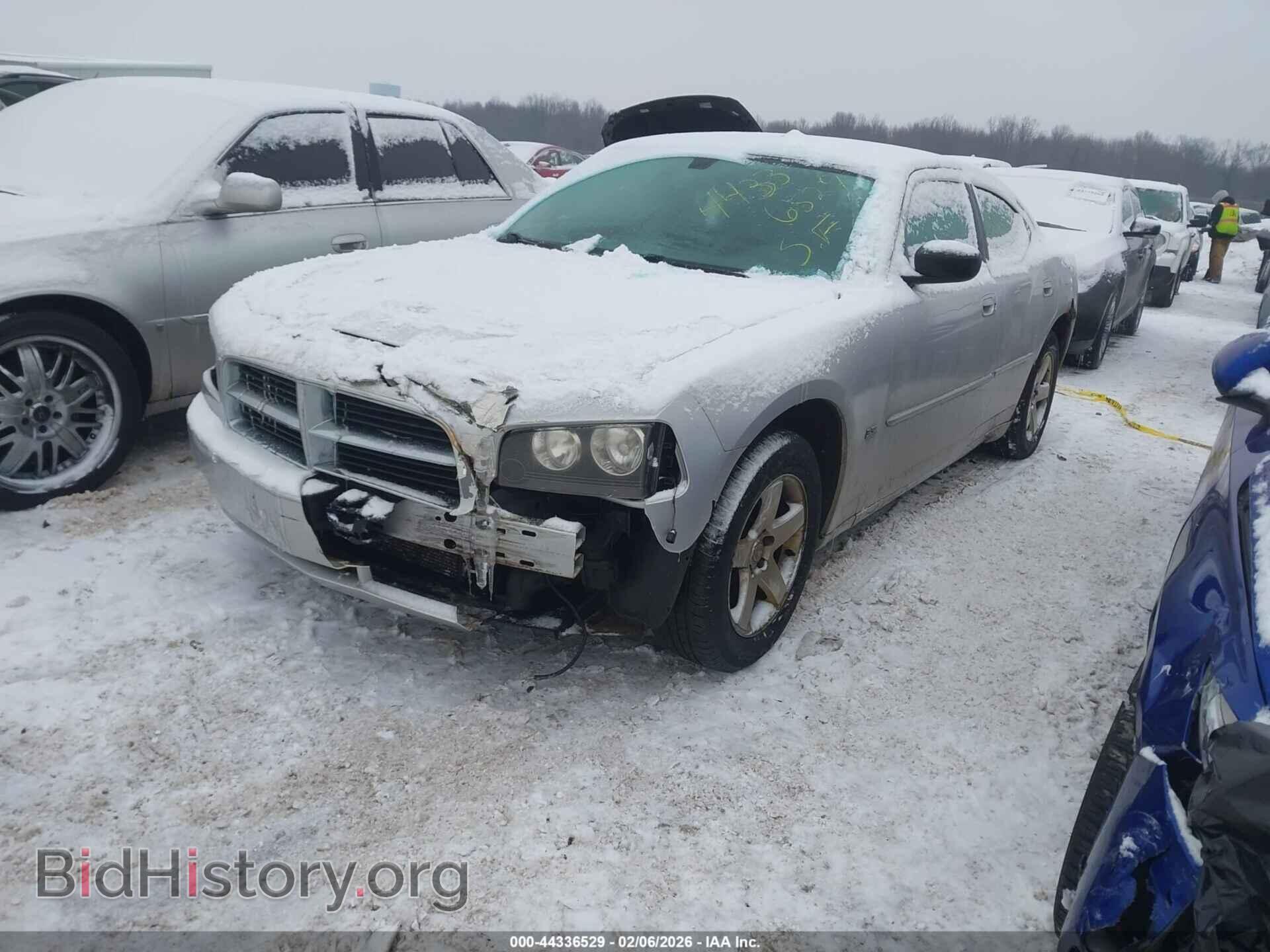 2009 DODGE CHARGER - VIN: 2B3KA33VX9H637793 - Фото 2