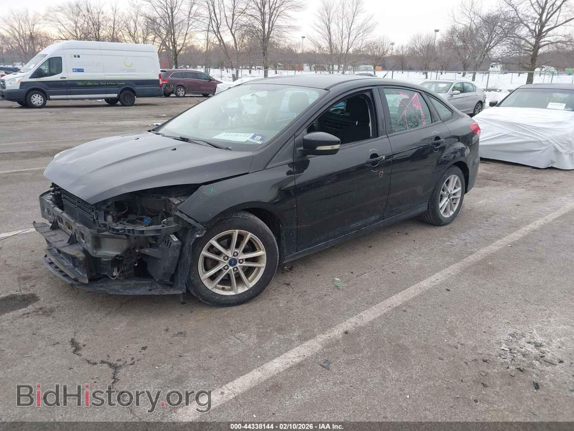2017 FORD FOCUS - VIN: 1FADP3F2XHL334639 - Фото 2