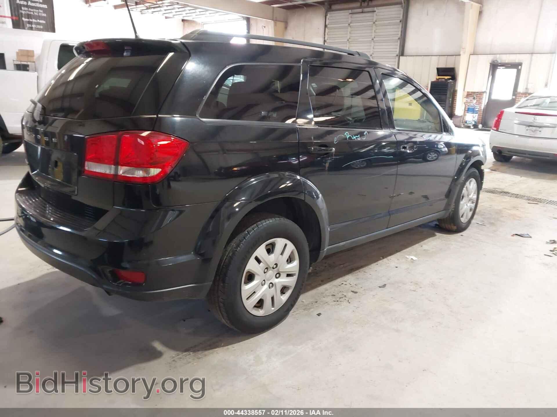 2019 DODGE JOURNEY - VIN: 3C4PDCBB4KT816184 - Фото 4