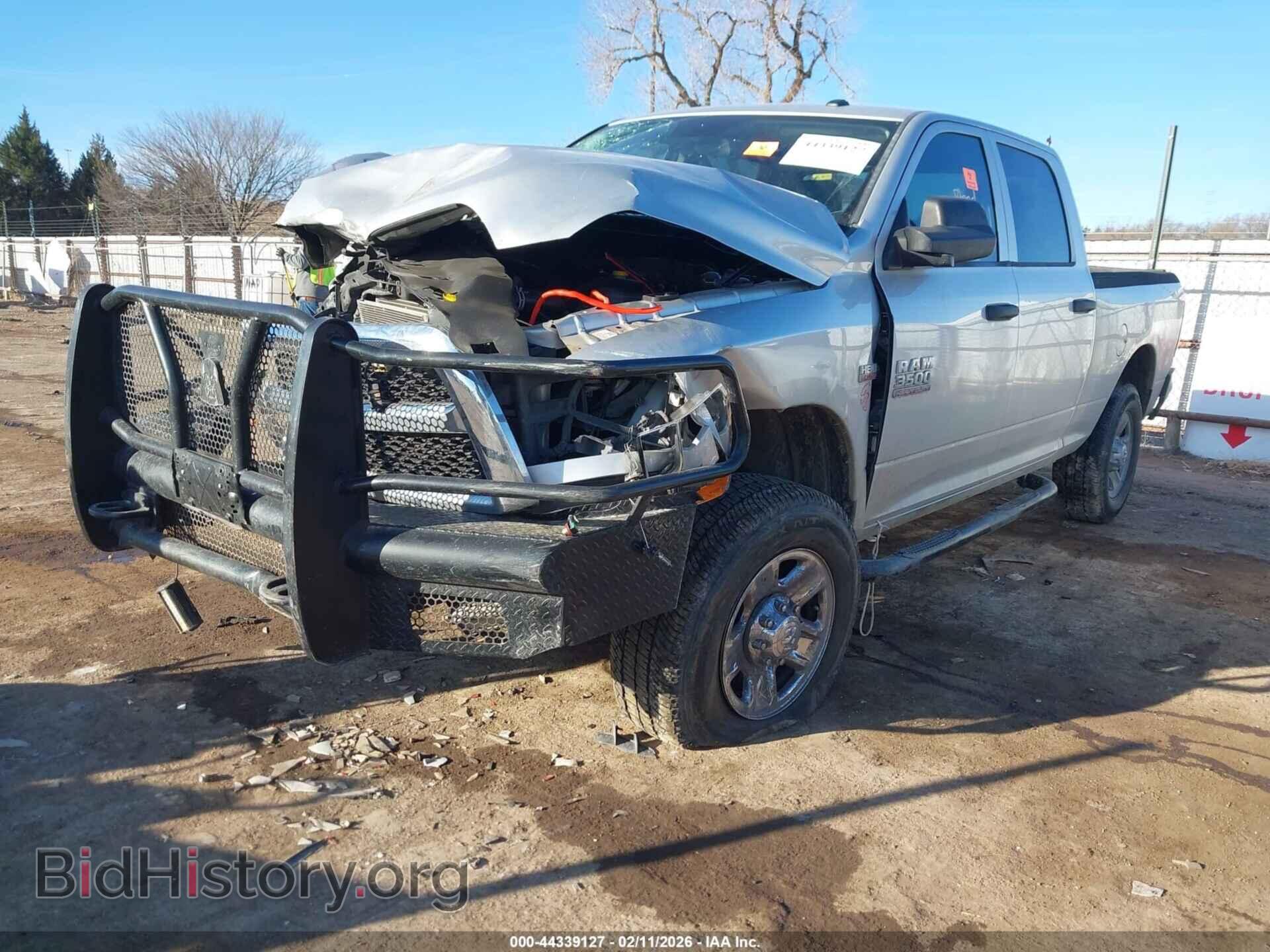 2014 RAM 3500 - VIN: 3C63R3CJ4EG257990 - Фото 2