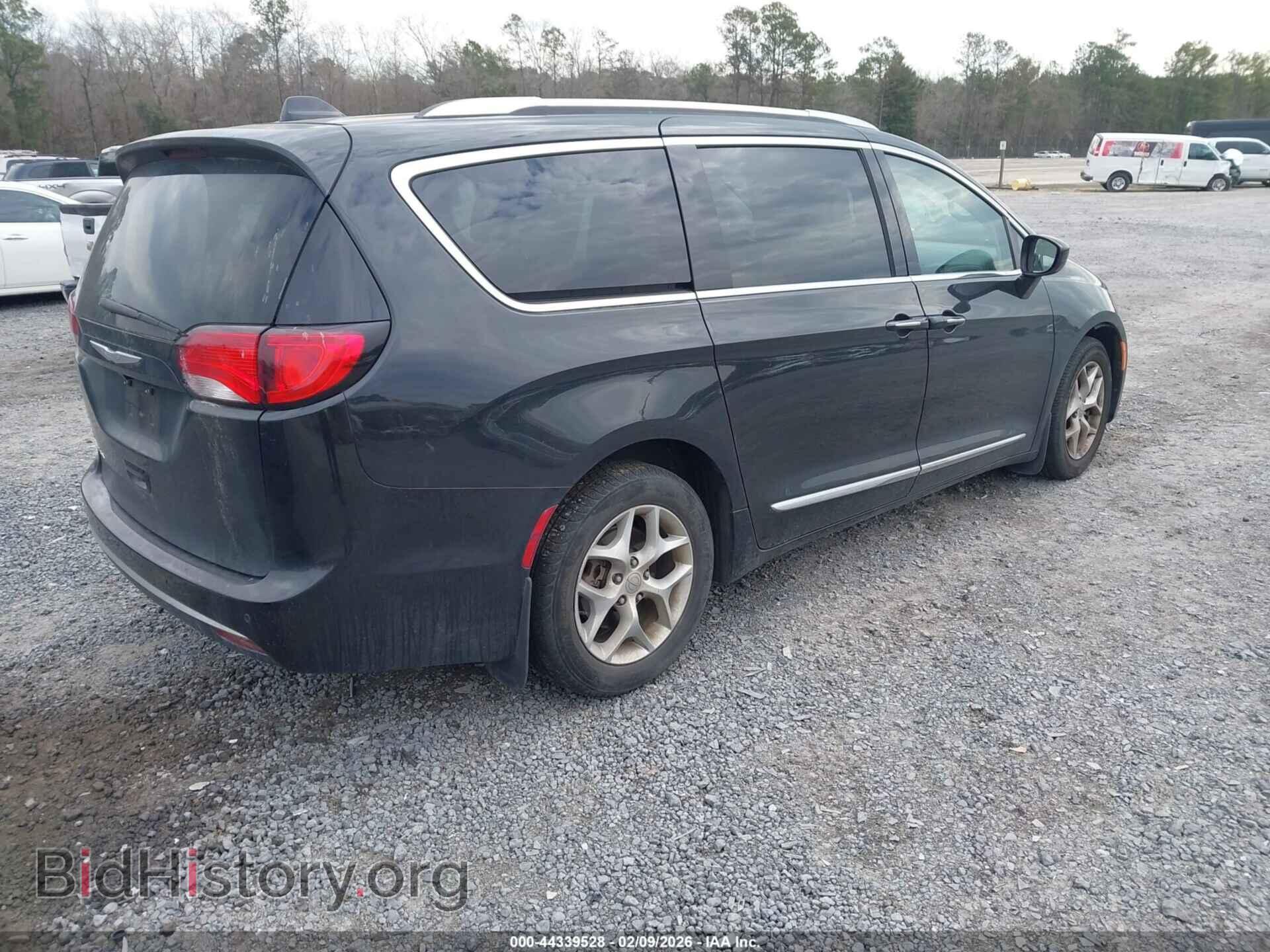 2017 CHRYSLER PACIFICA - VIN: 2C4RC1EG2HR635846 - Фото 4