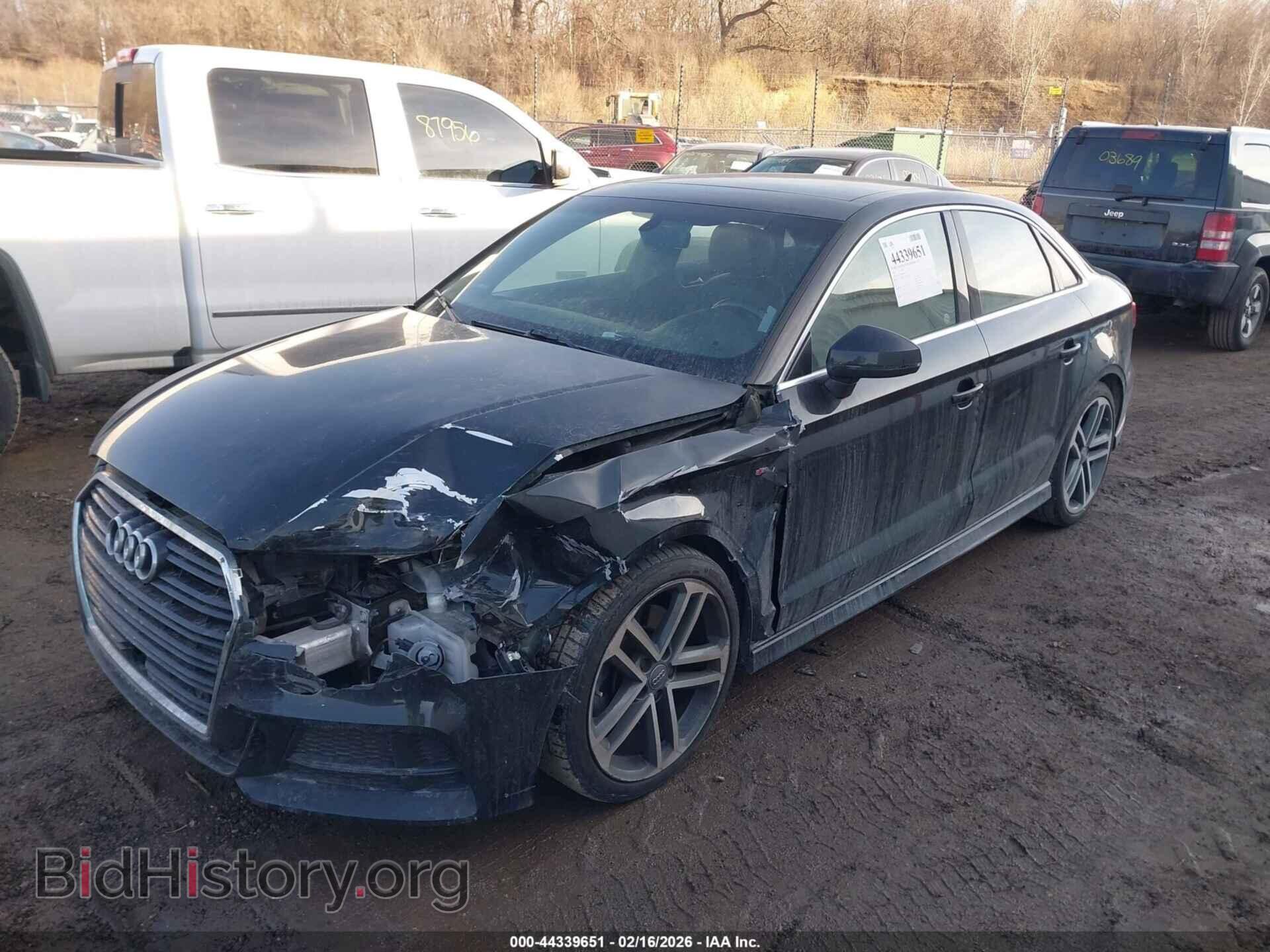 2018 AUDI A3 - VIN: WAUGUGFF0J1032513 - Фото 2