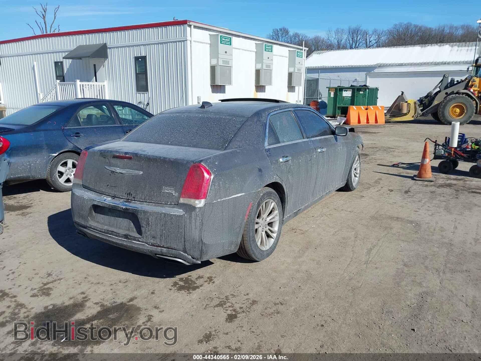 2017 CHRYSLER 300C - VIN: 2C3CCAEGXHH663376 - Фото 4