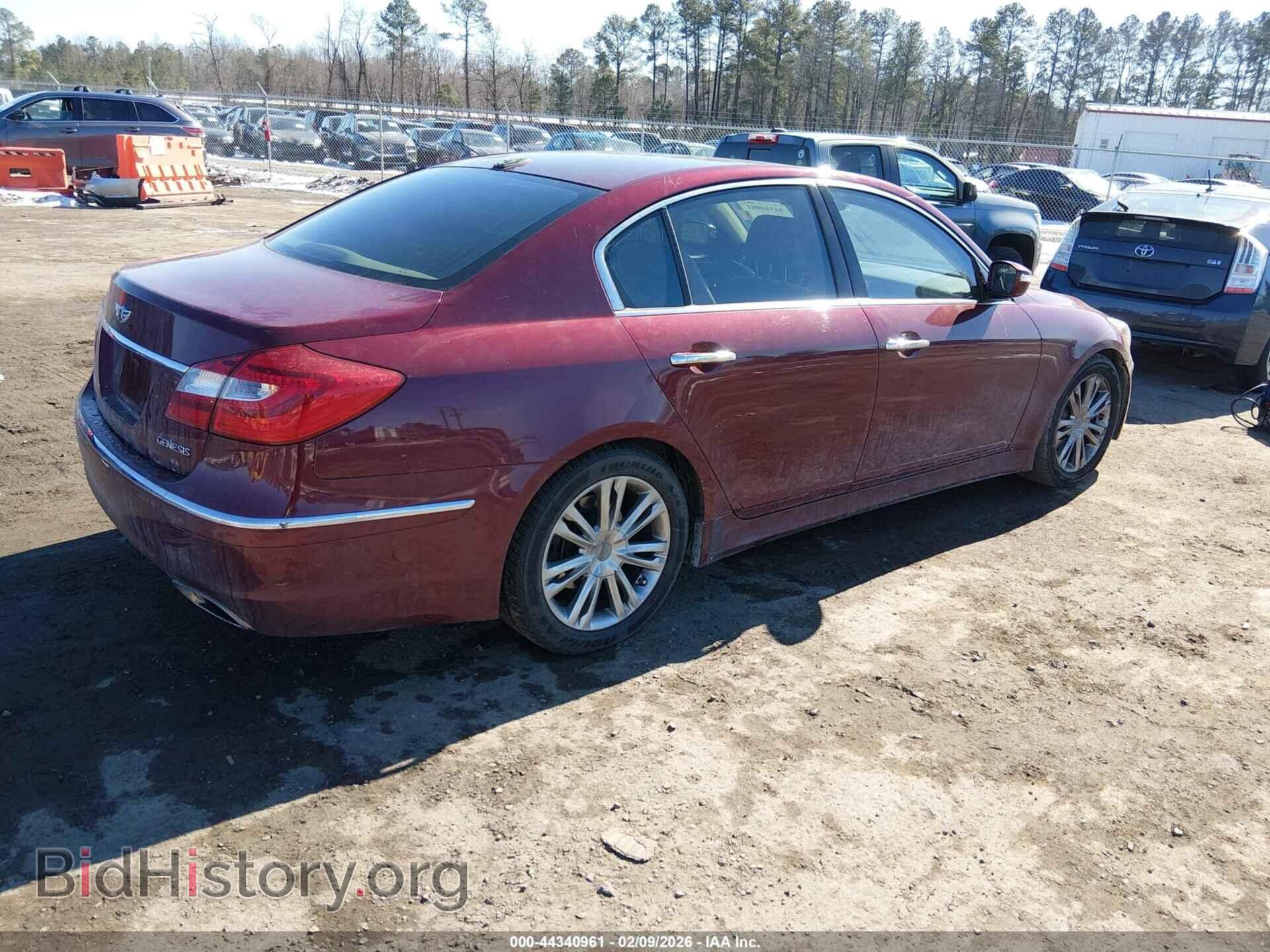 2013 HYUNDAI GENESIS - VIN: KMHGC4DD8DU232284 - Фото 4