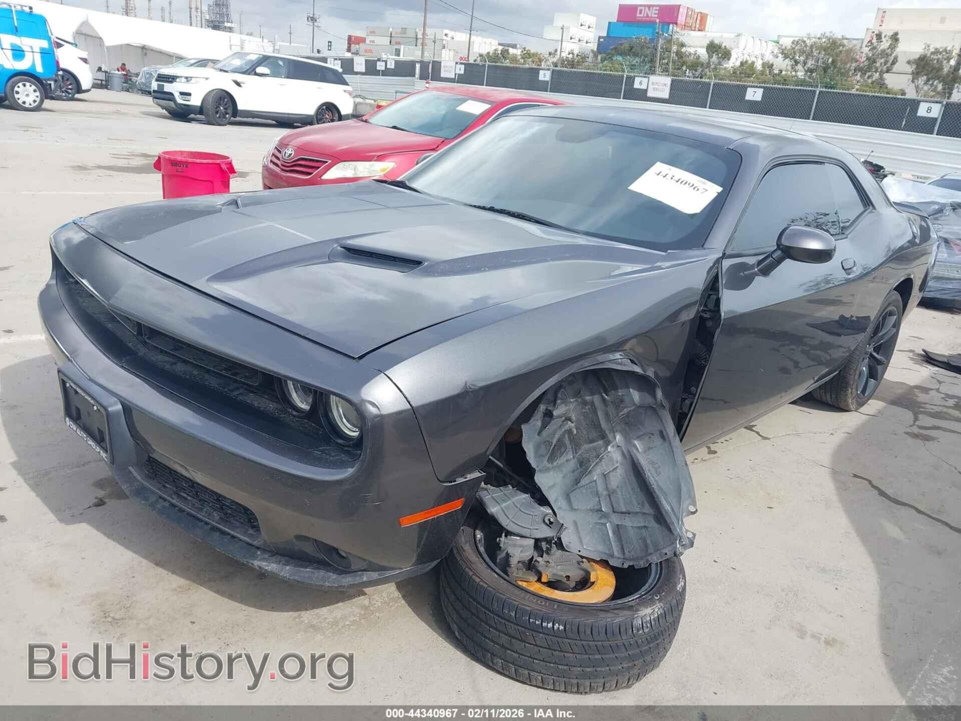 2017 DODGE CHALLENGER - VIN: 2C3CDZAG3HH600038 - Photo 2