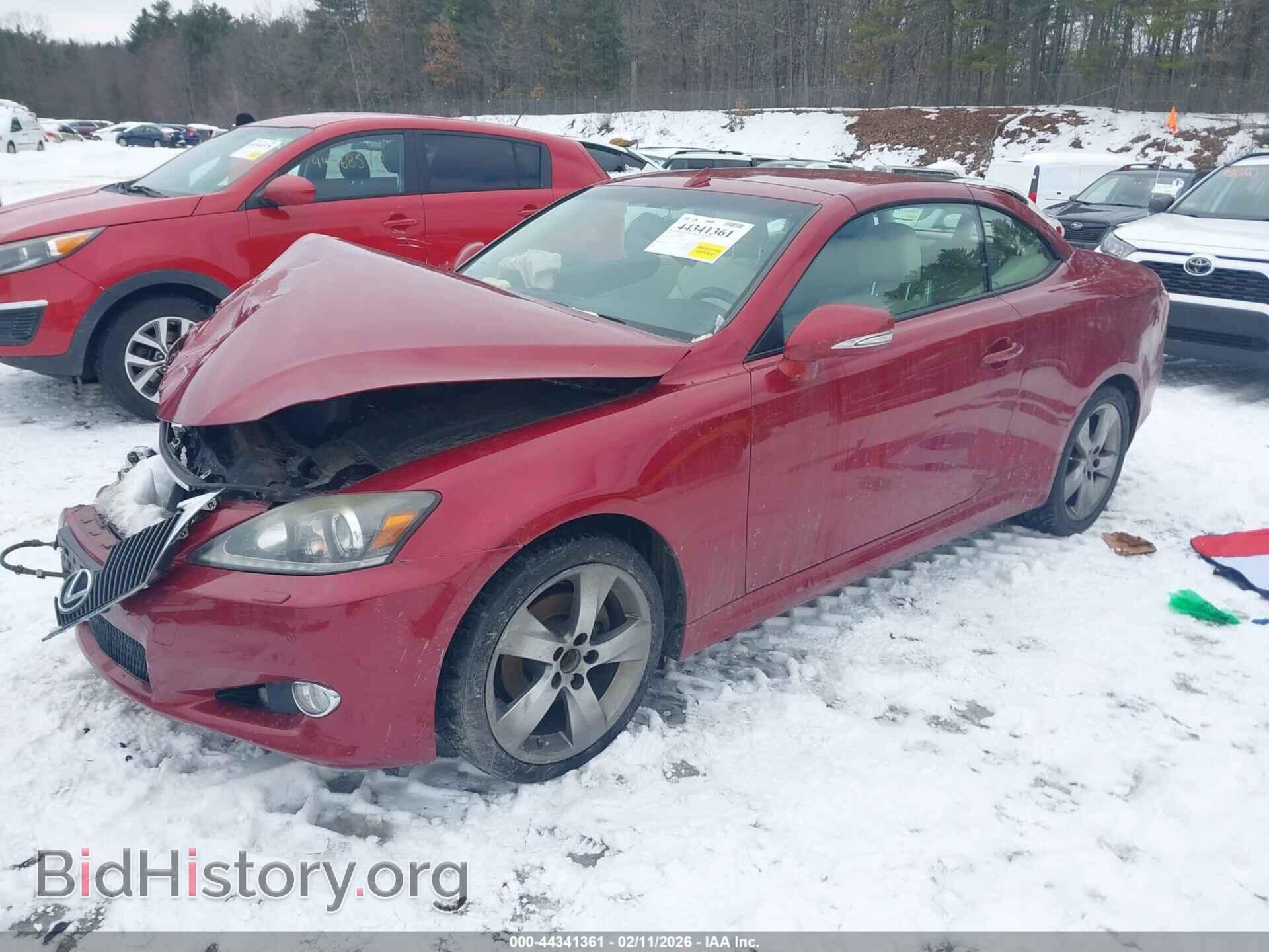 2011 LEXUS IS 250C - VIN: JTHFF2C22B2519235 - Фото 2