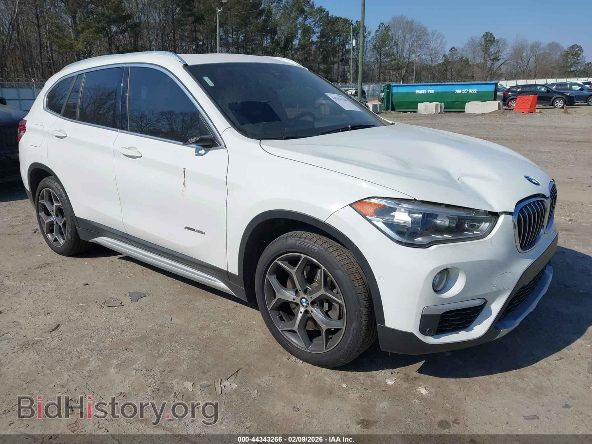 Фотография WBXHT3Z37H4A55824 - BMW X1 2017