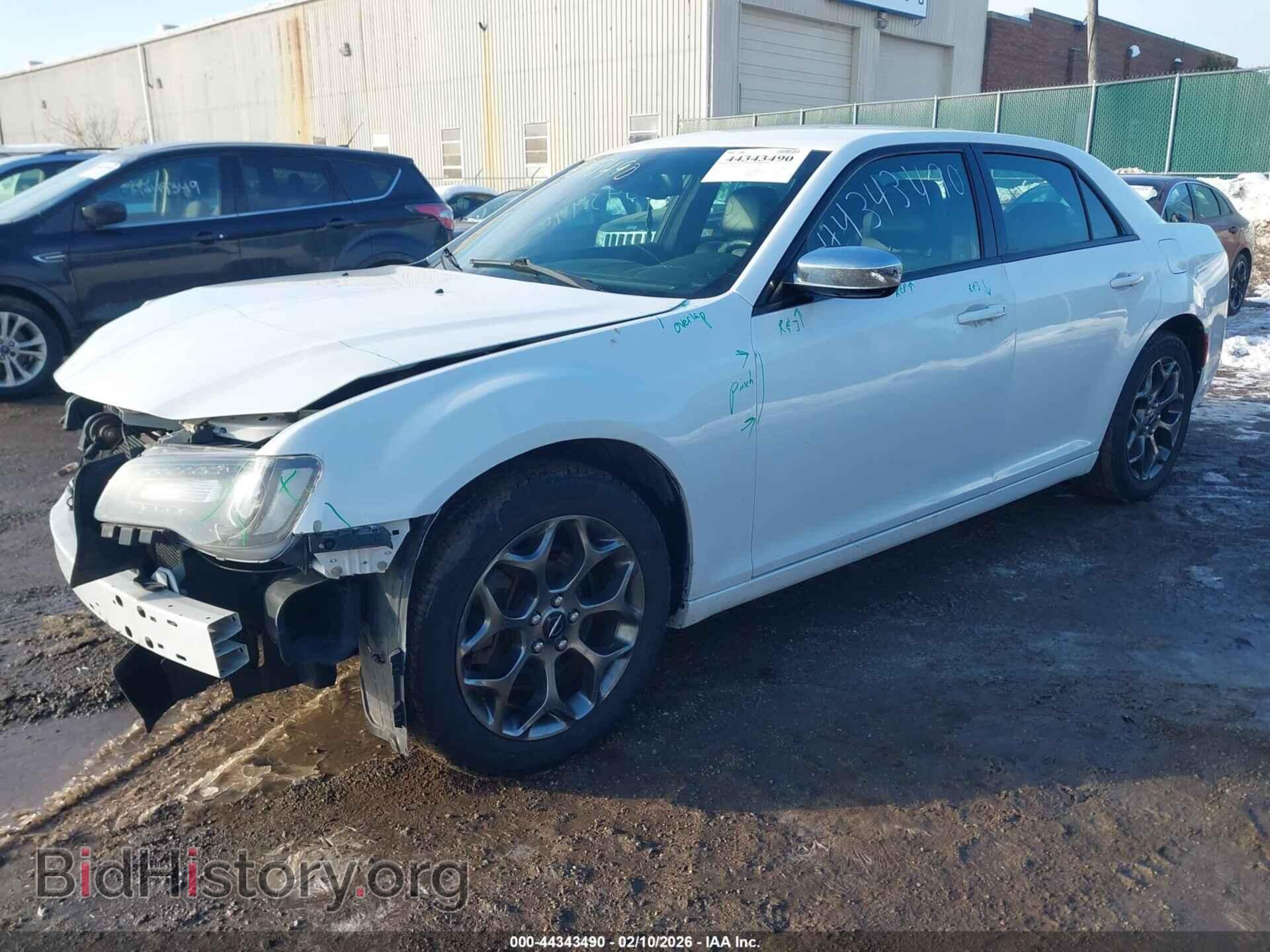 2016 CHRYSLER 300 - VIN: 2C3CCAGG9GH182756 - Photo 2