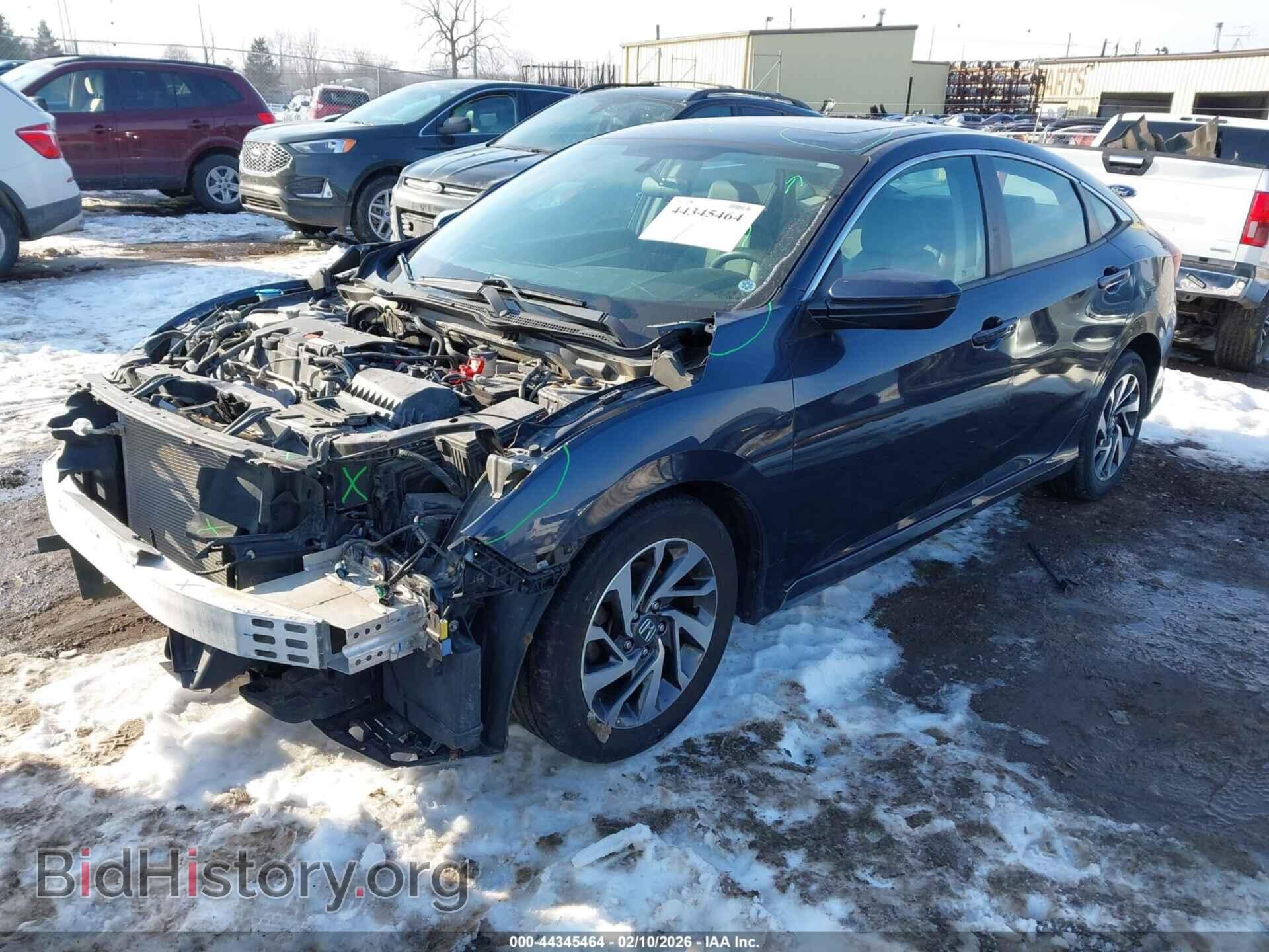 2018 HONDA CIVIC - VIN: 19XFC2F70JE016368 - Фото 2