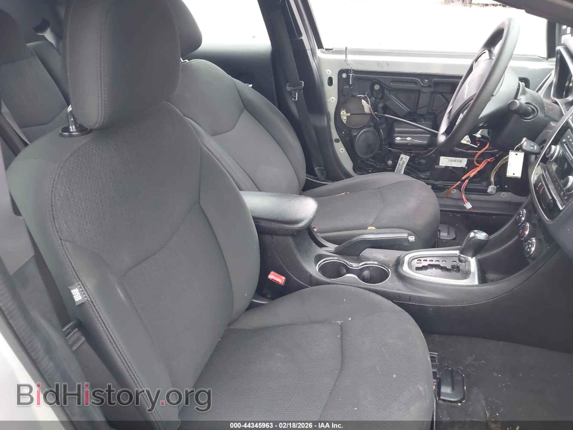 2012 CHRYSLER 200 - VIN: 1C3CCBAB6CN150433 - Photo 5