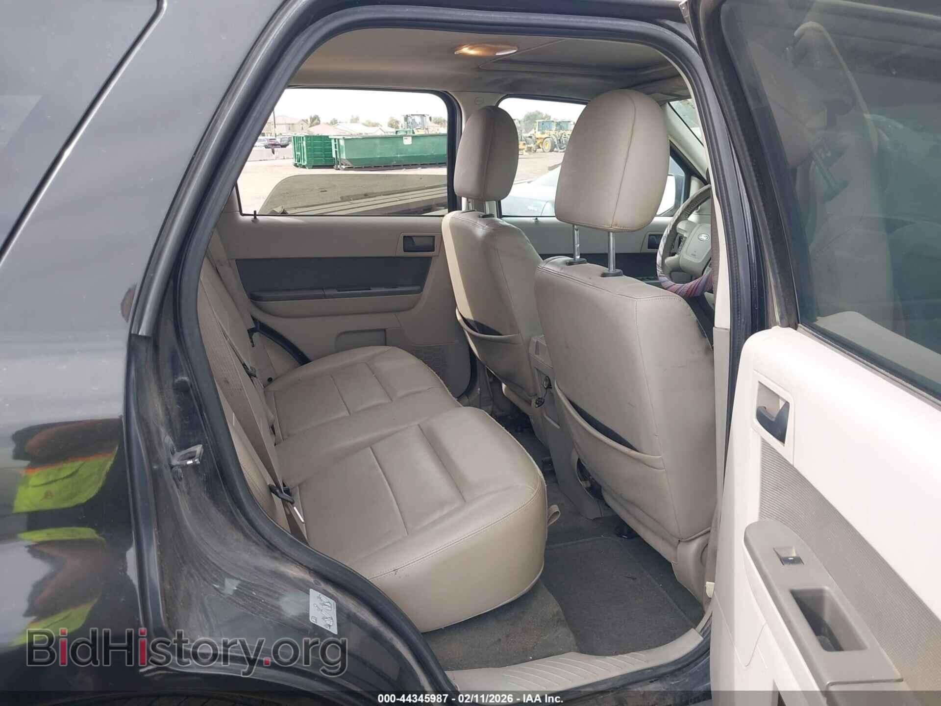 2011 FORD ESCAPE - VIN: 1FMCU9D73BKA31677 - Фото 8