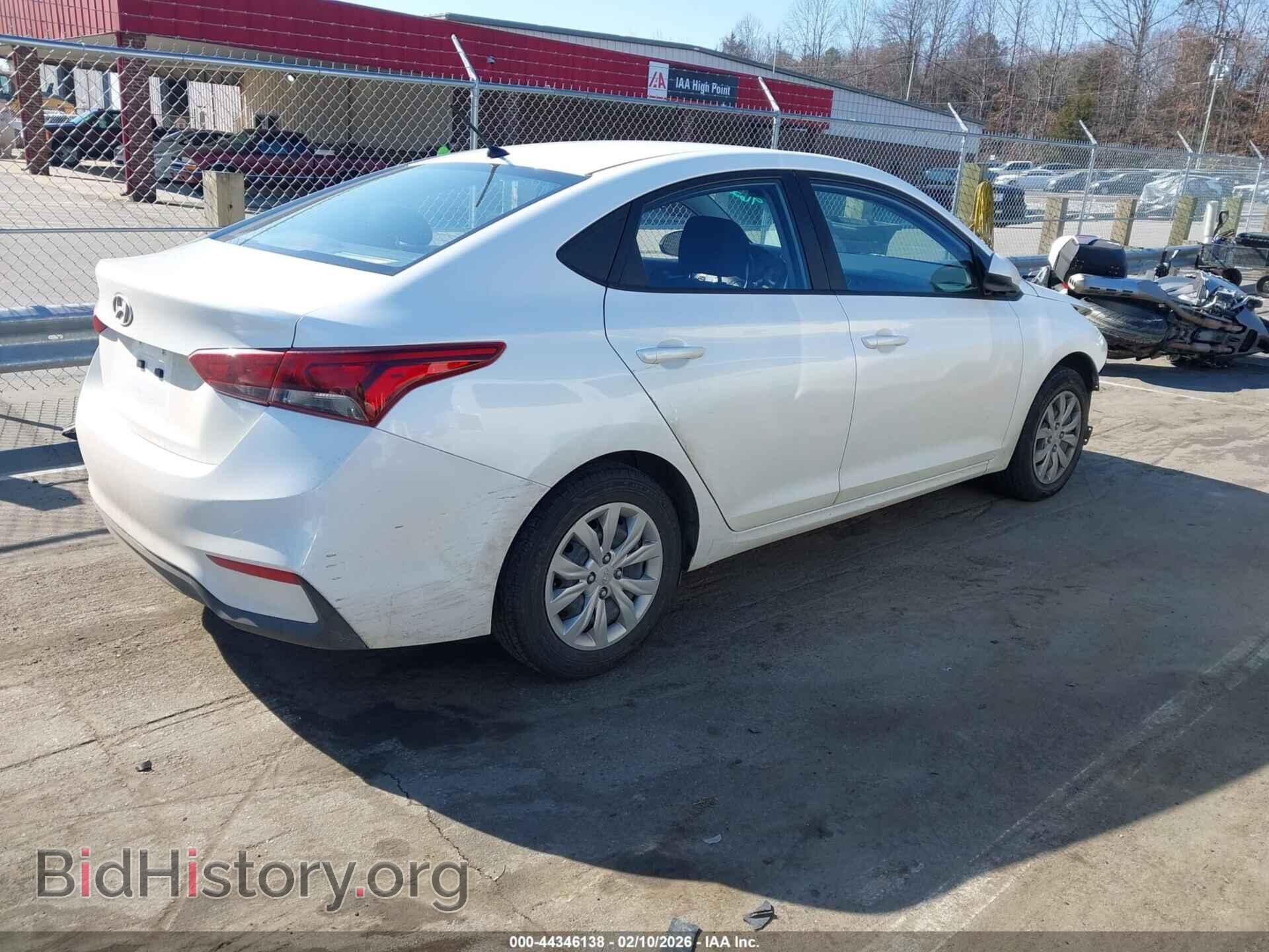 2018 HYUNDAI ACCENT - VIN: 3KPC24A32JE024476 - Фото 4