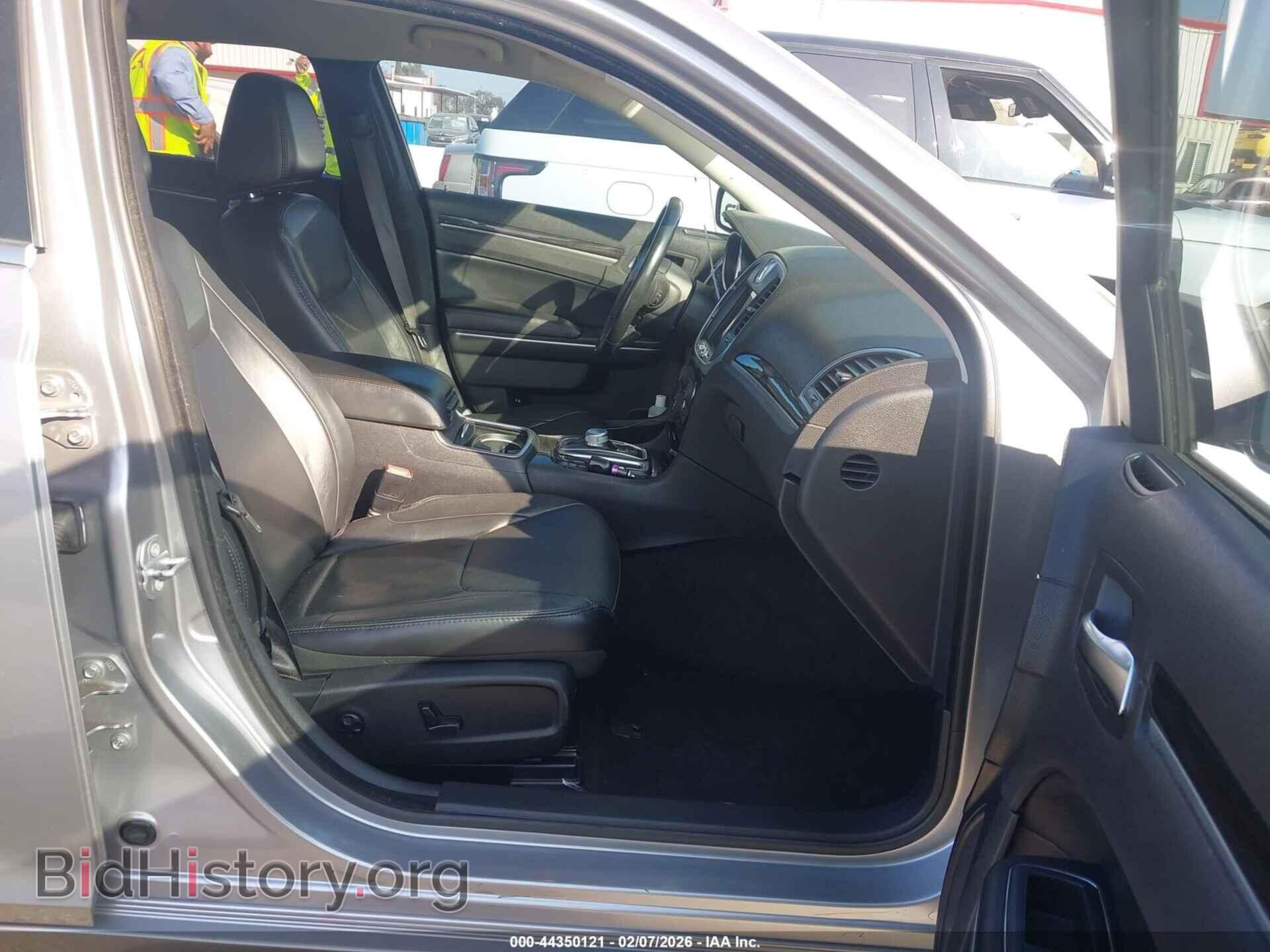 2015 CHRYSLER 300 - VIN: 2C3CCAAG3FH891660 - Фото 5