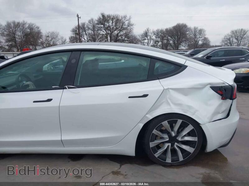2024 Tesla MODEL 3 (VIN 5YJ3E1EB8RF736018) — photo 18 of 21