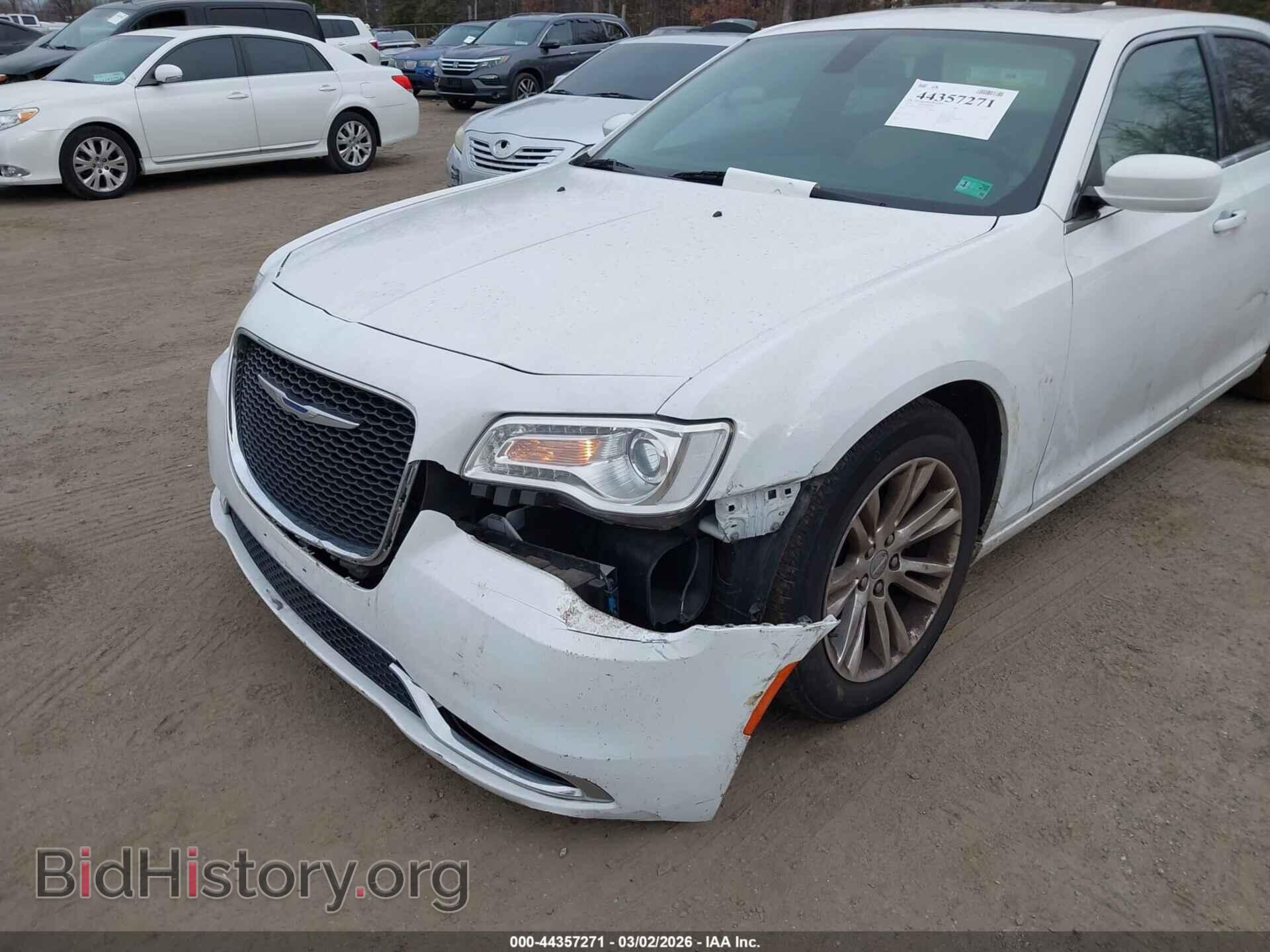 2017 CHRYSLER 300 - VIN: 2C3CCAAG2HH577145 - Фото 6