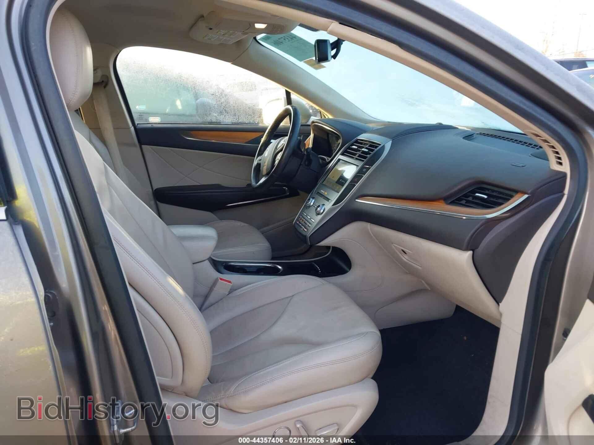 2017 LINCOLN MKC - VIN: 5LMCJ2D96HUL20368 - Photo 5