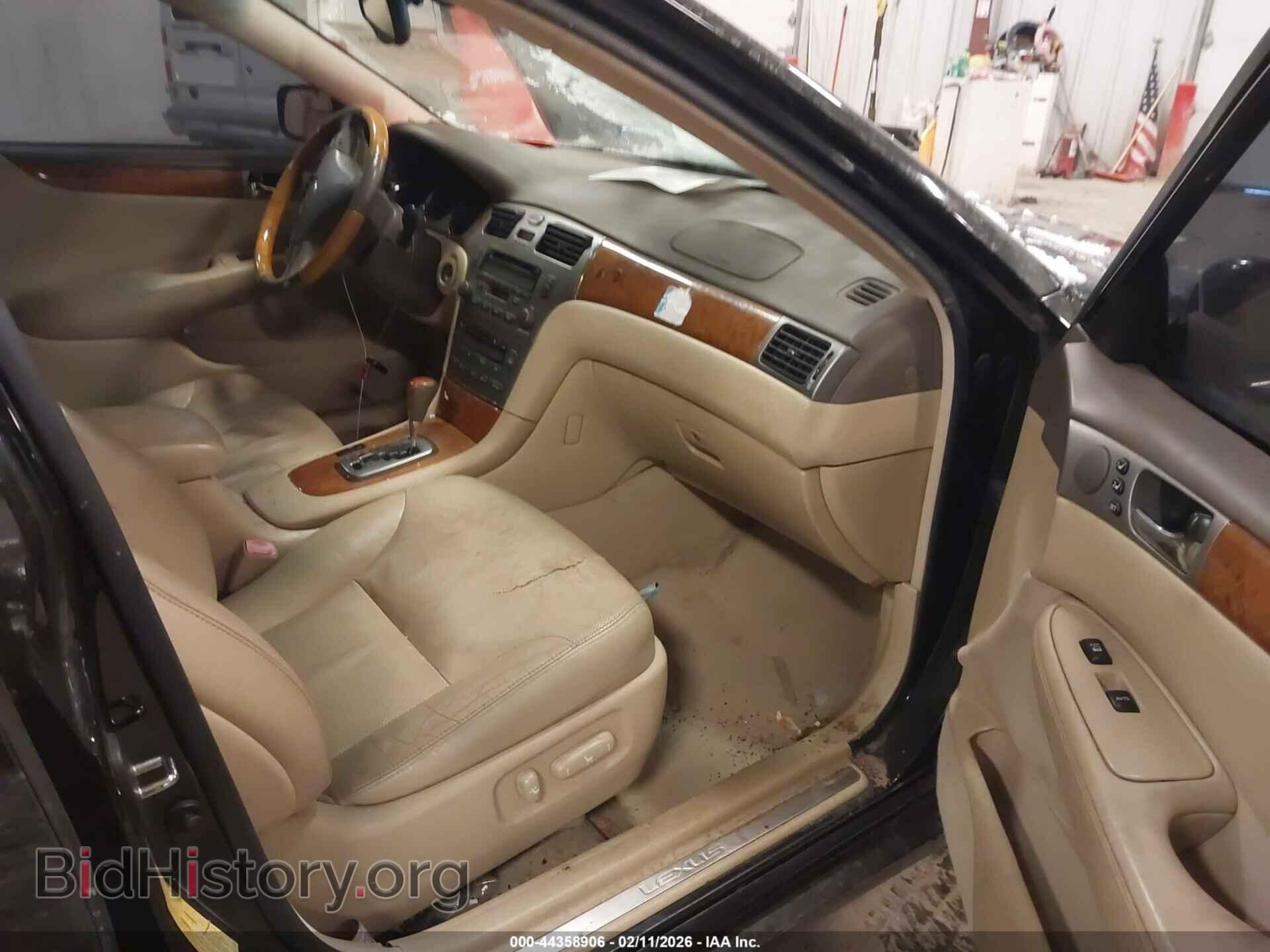 2005 LEXUS ES - VIN: JTHBA30G355131159 - Photo 5