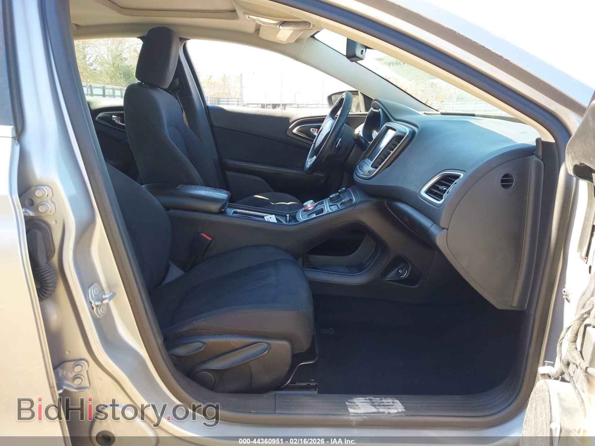 2016 CHRYSLER 200 - VIN: 1C3CCCAG3GN121477 - Фото 5