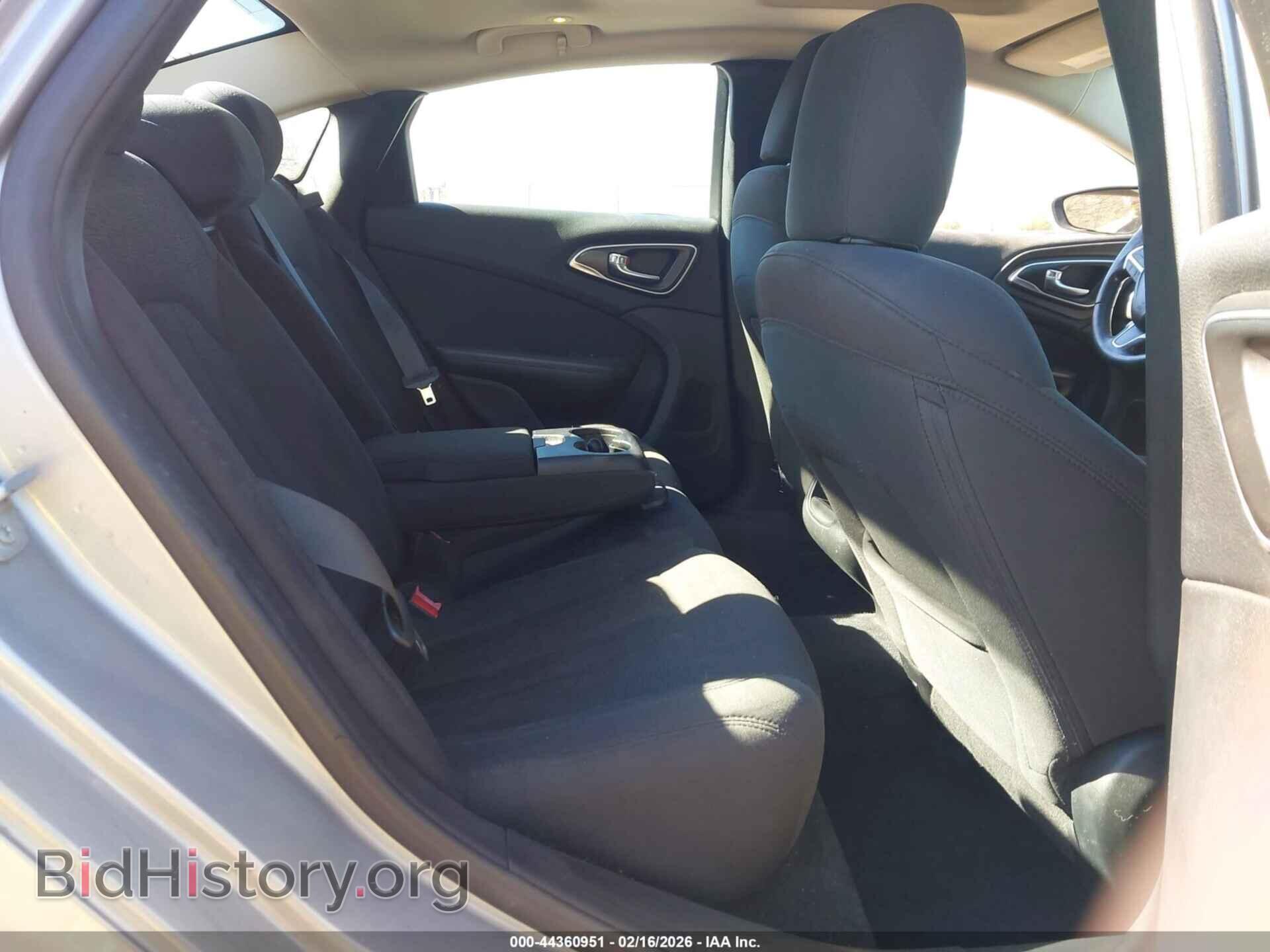 2016 CHRYSLER 200 - VIN: 1C3CCCAG3GN121477 - Фото 8