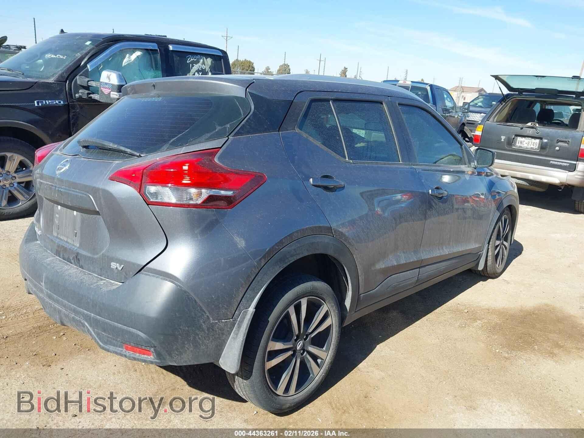 2019 NISSAN KICKS - VIN: 3N1CP5CU3KL503390 - Фото 4