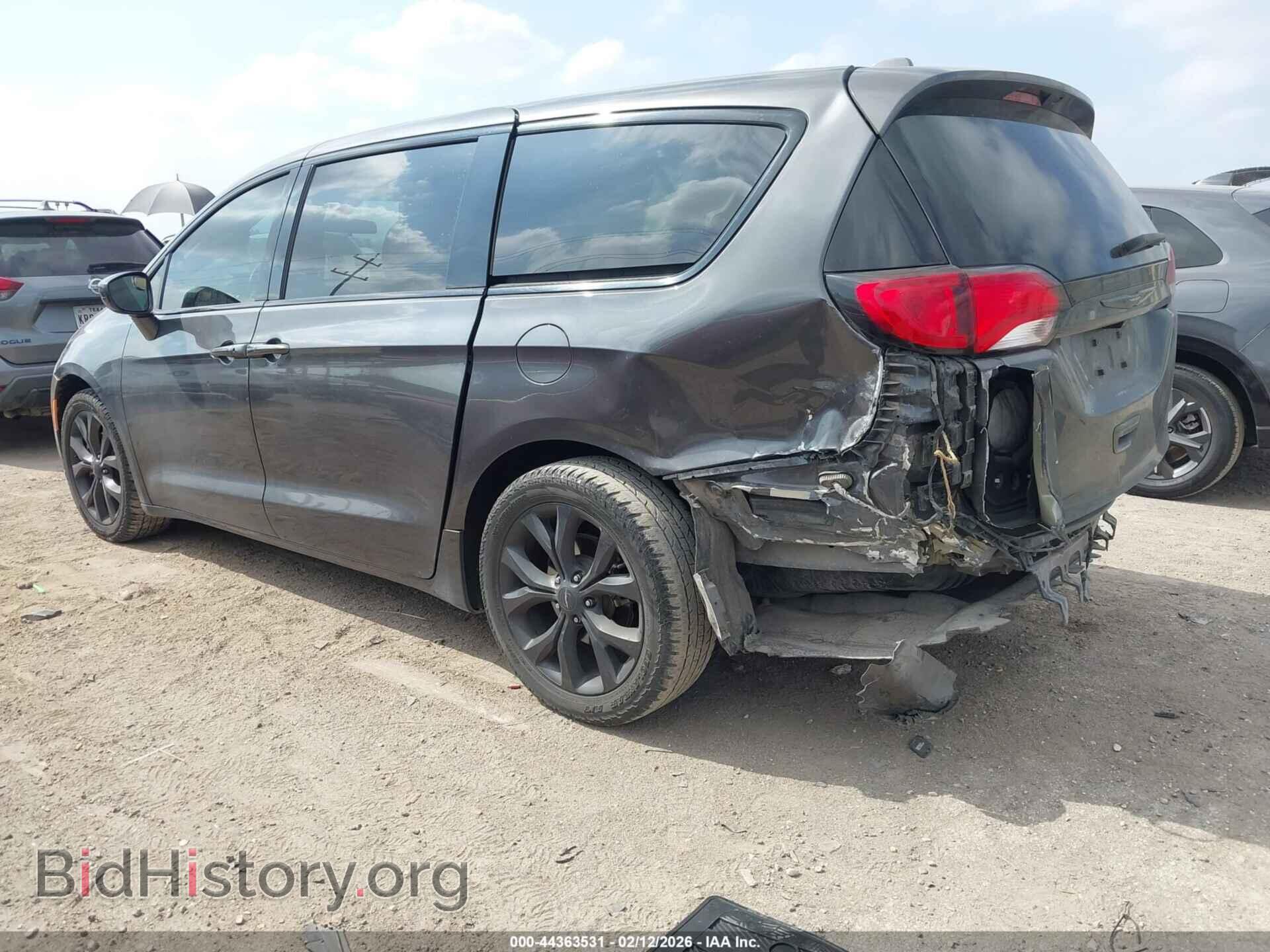 2018 CHRYSLER PACIFICA - VIN: 2C4RC1FGXJR357931 - Фото 3