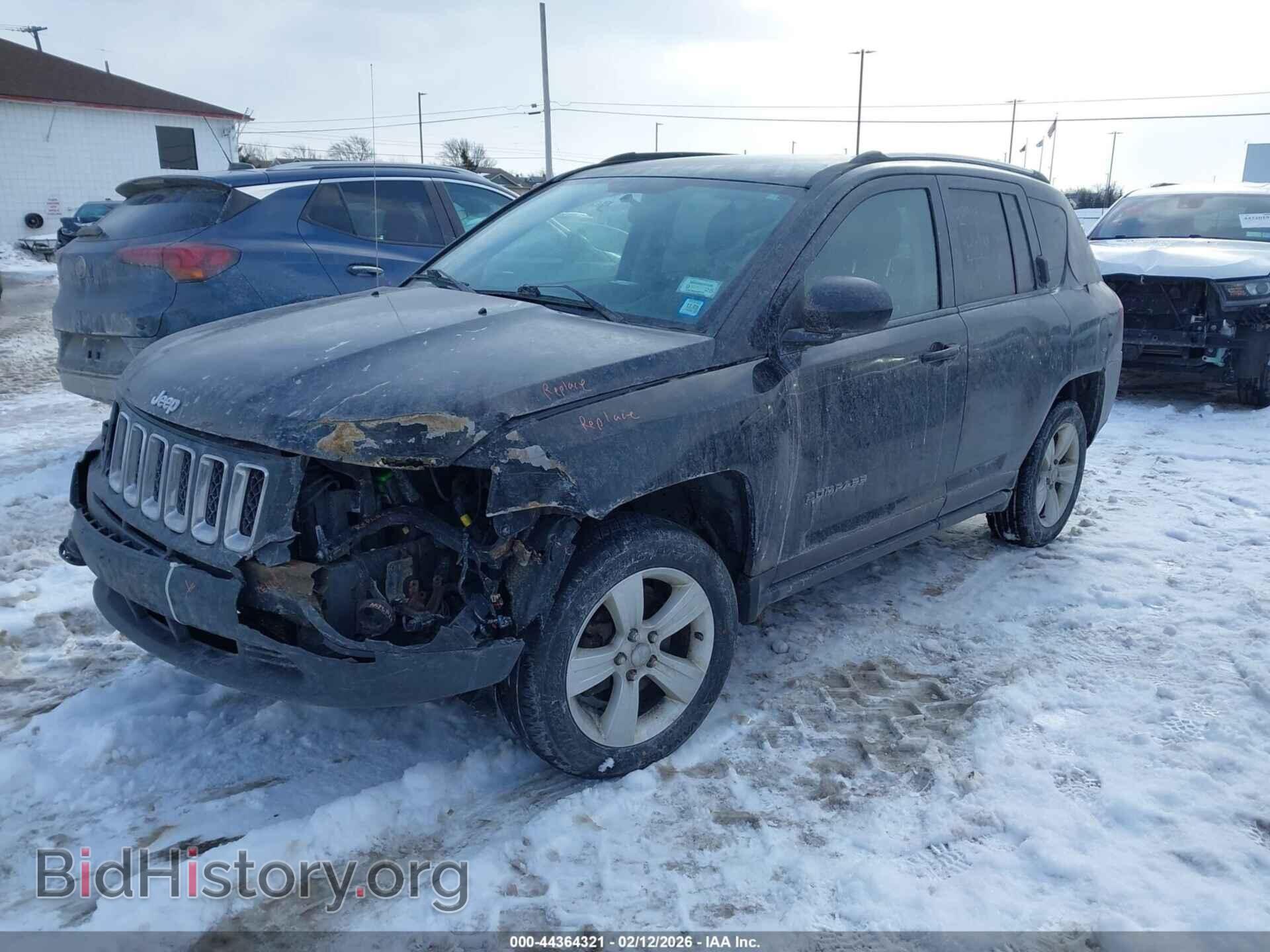 2014 JEEP COMPASS - VIN: 1C4NJDBBXED528850 - Фото 2