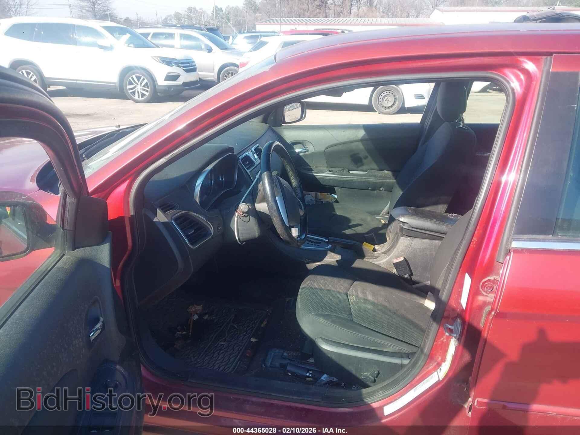 2011 CHRYSLER 200 - VIN: 1C3BC1FG5BN552453 - Фото 5