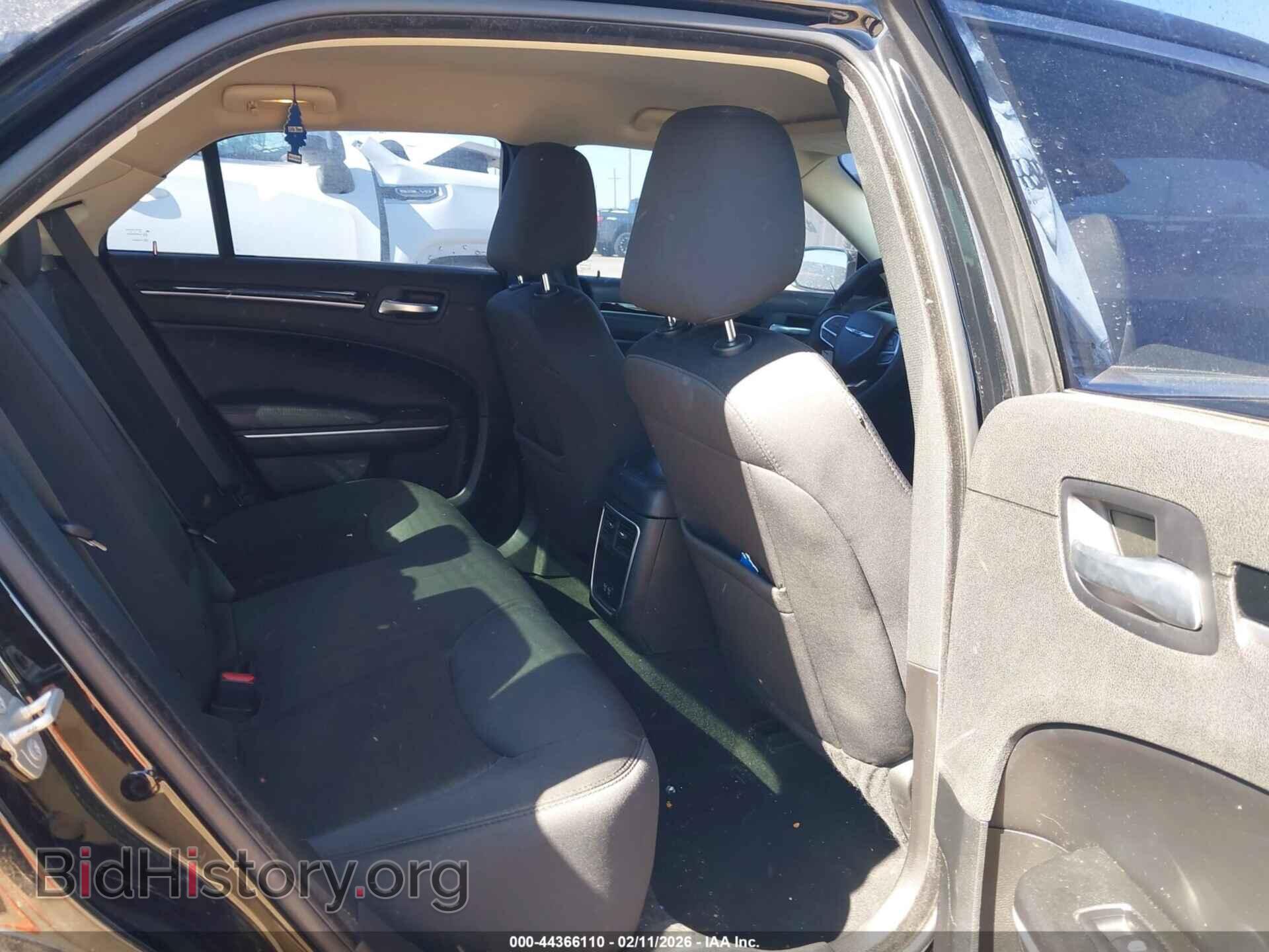2023 CHRYSLER 300 - VIN: 2C3CCAAGXPH647585 - Фото 8