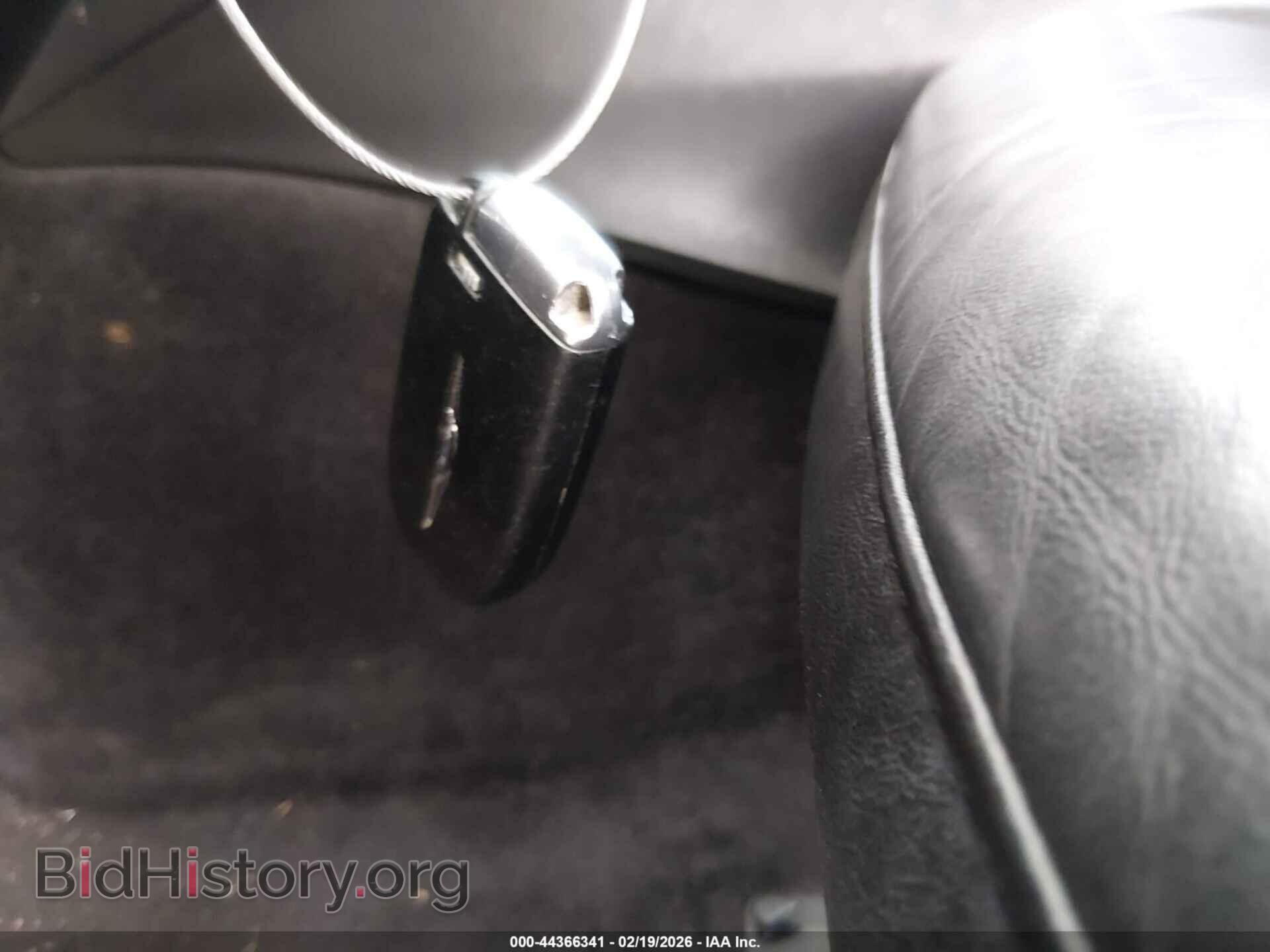 2017 CHRYSLER 300 - VIN: 2C3CCARG1HH610270 - Фото 11