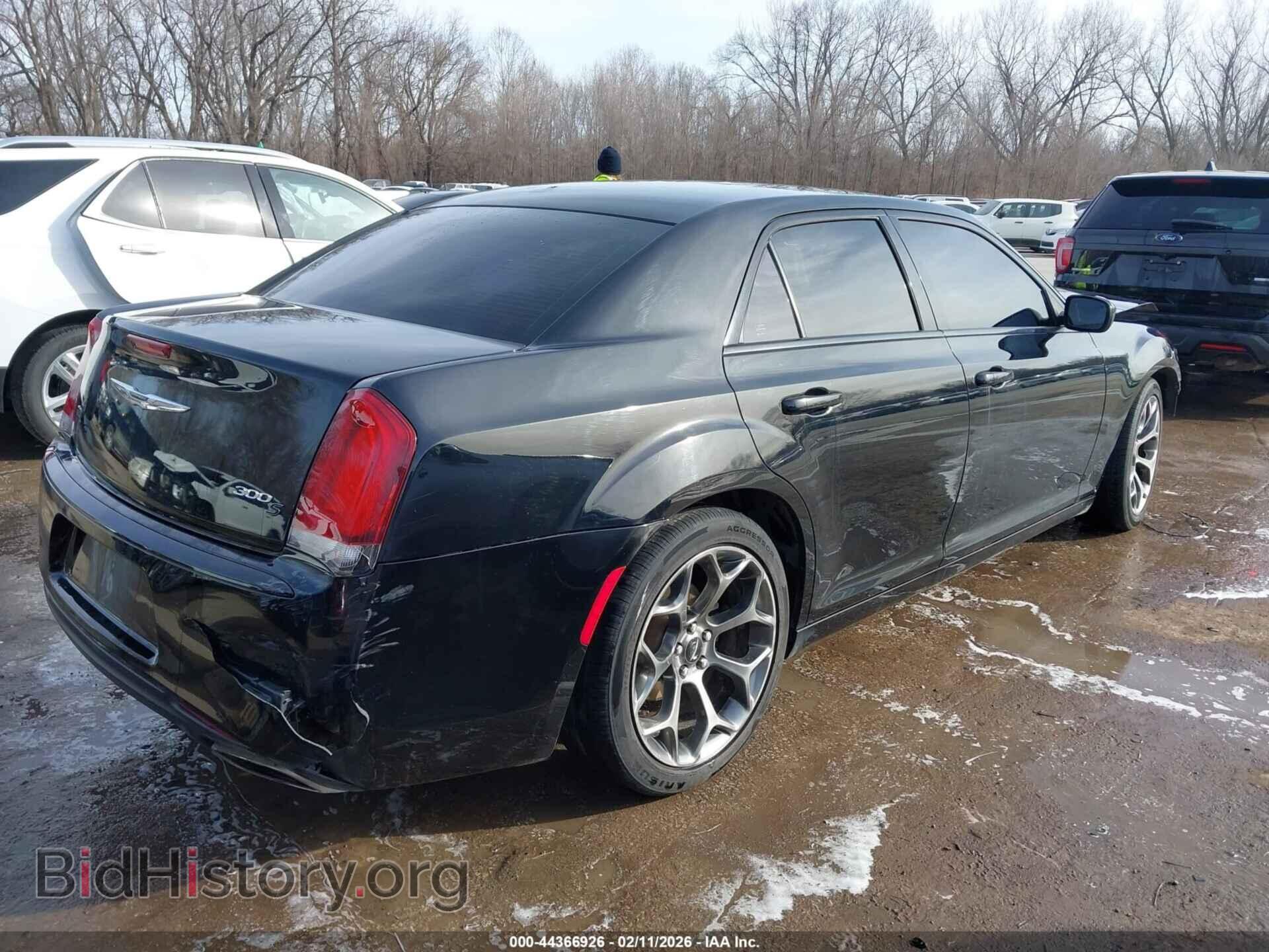 2016 CHRYSLER 300 - VIN: 2C3CCABG1GH287203 - Фото 4