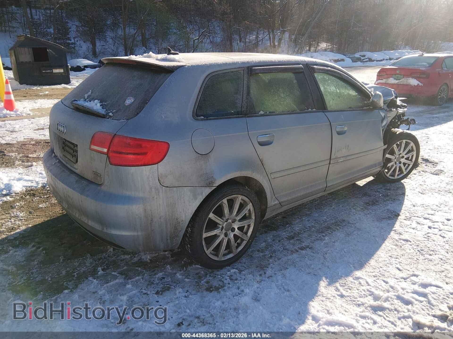 2013 AUDI A3 - VIN: WAUKJAFM7DA009622 - Фото 4